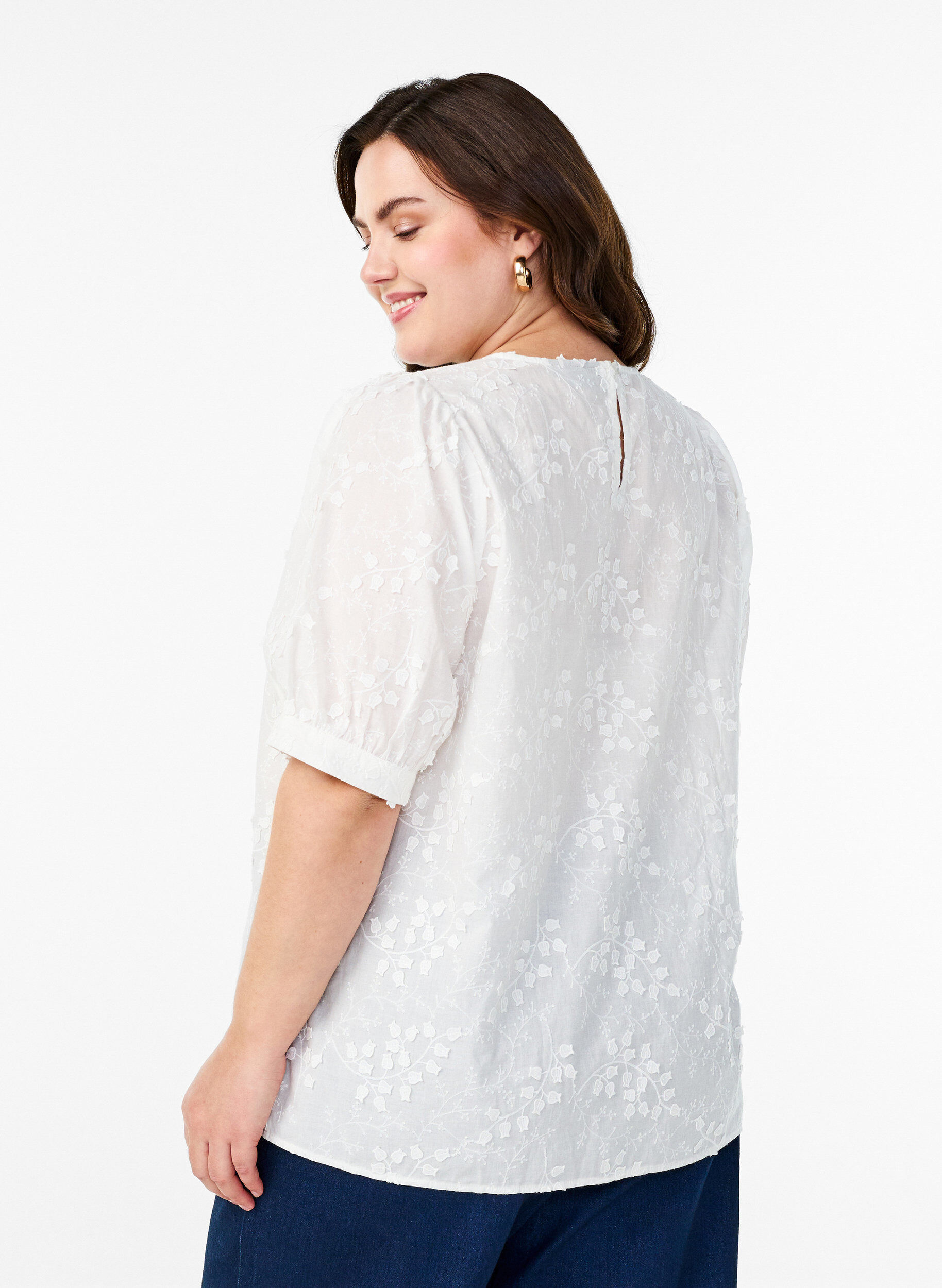 Zizzi Bluse mit kurzen &Auml;rmeln, Stickerei und Rundhalsausschnitt, Wei&szlig;, Model image number 2
