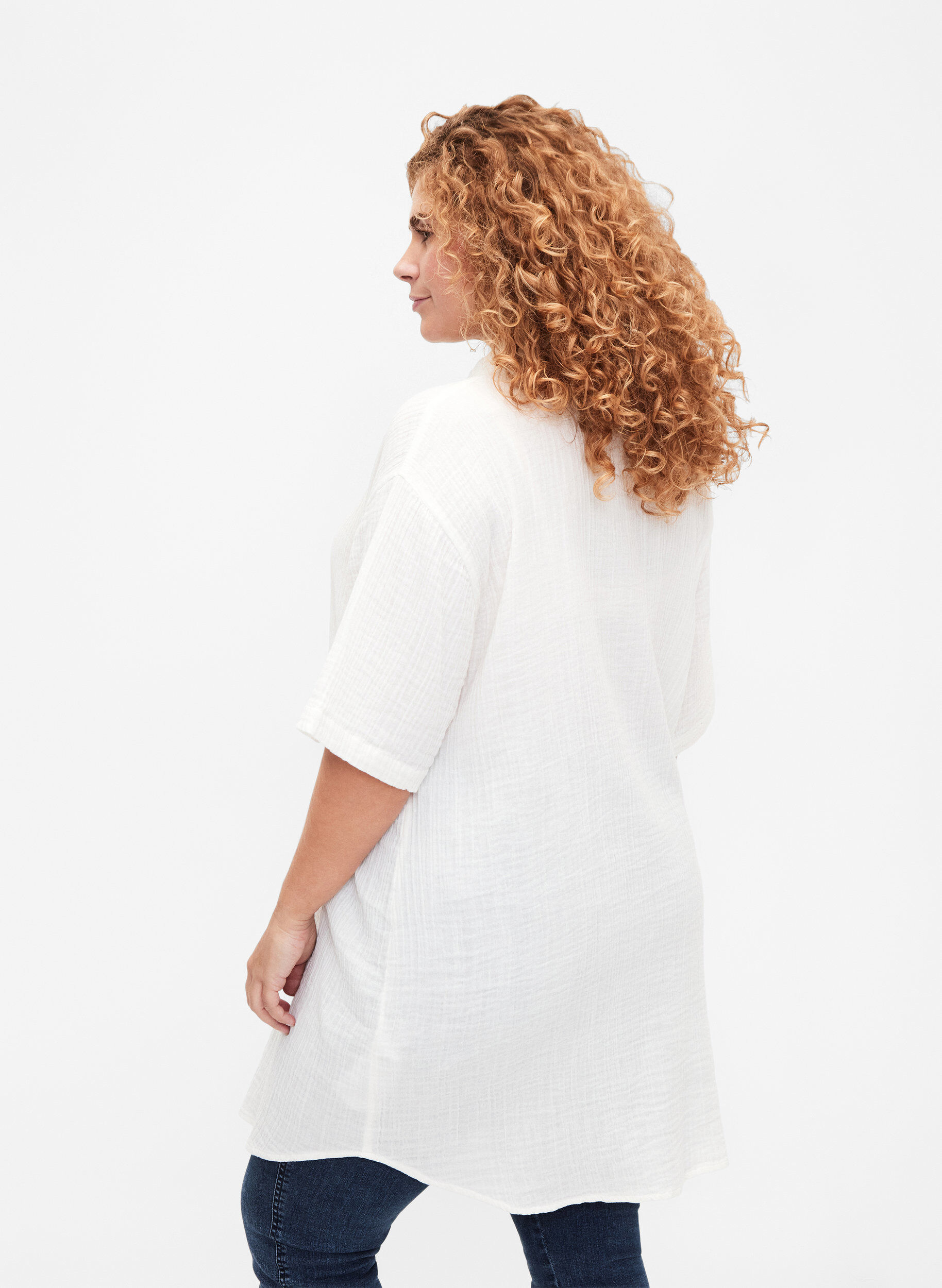 Zizzi Kurz&auml;rmliges T-Shirt mit Kn&ouml;pfen, Off-White, Model image number 1