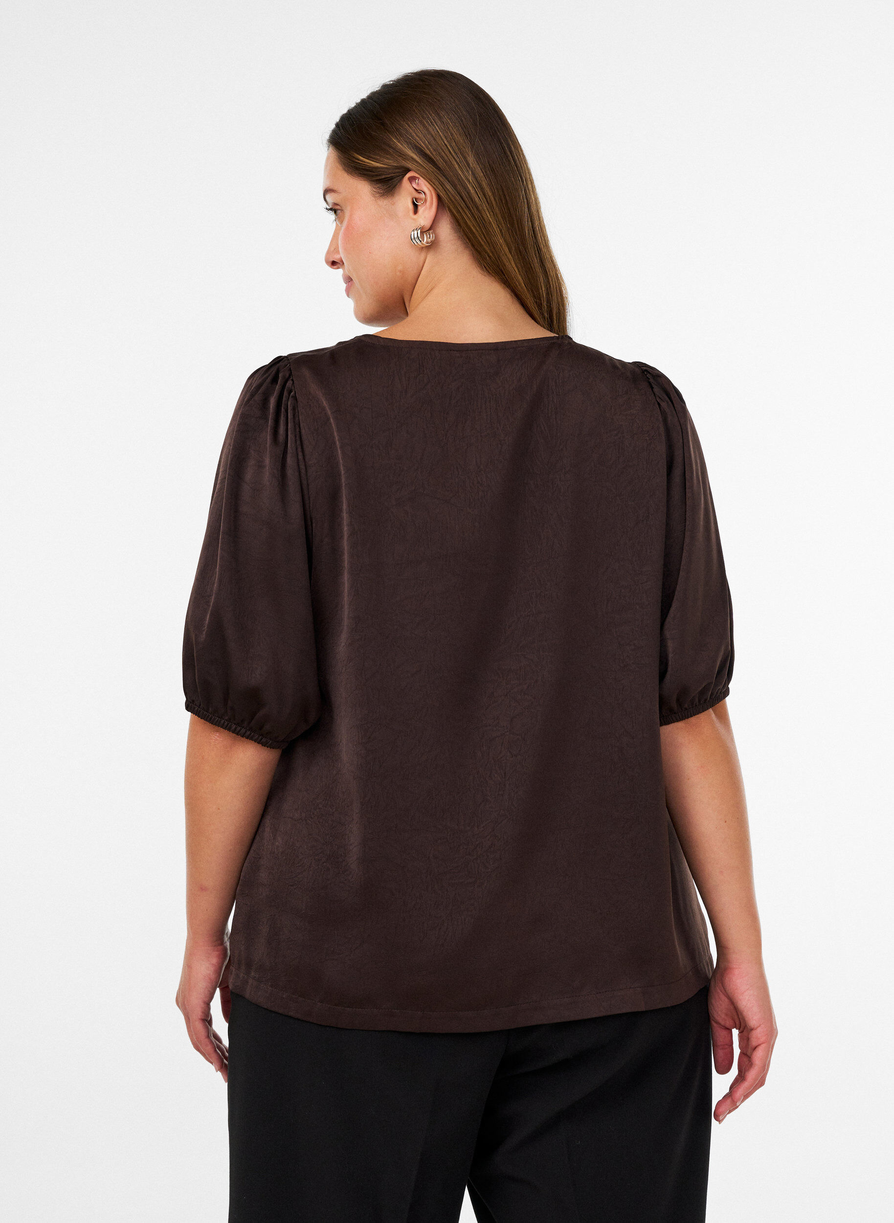ZizziBluse aus Satin mit Schleifen und ellbogenlangen &Auml;rmeln, Braun, Model image number 2