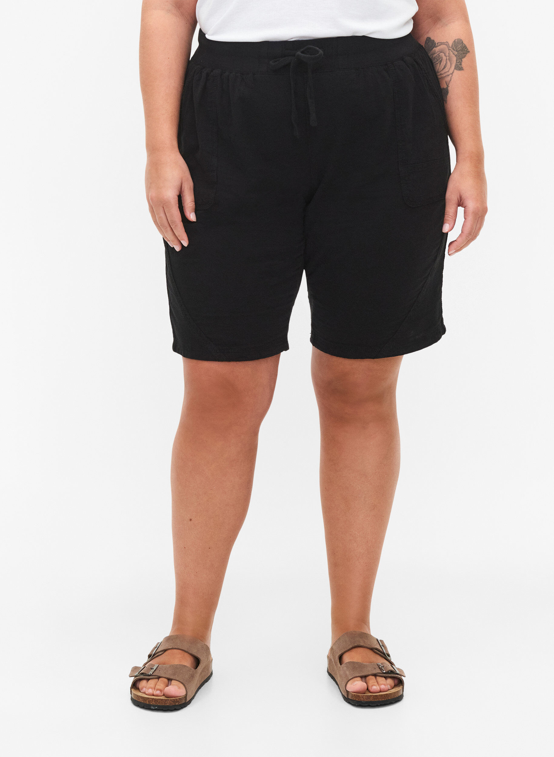ZizziShort en coton ample avec poches, Noir, Model image number 4