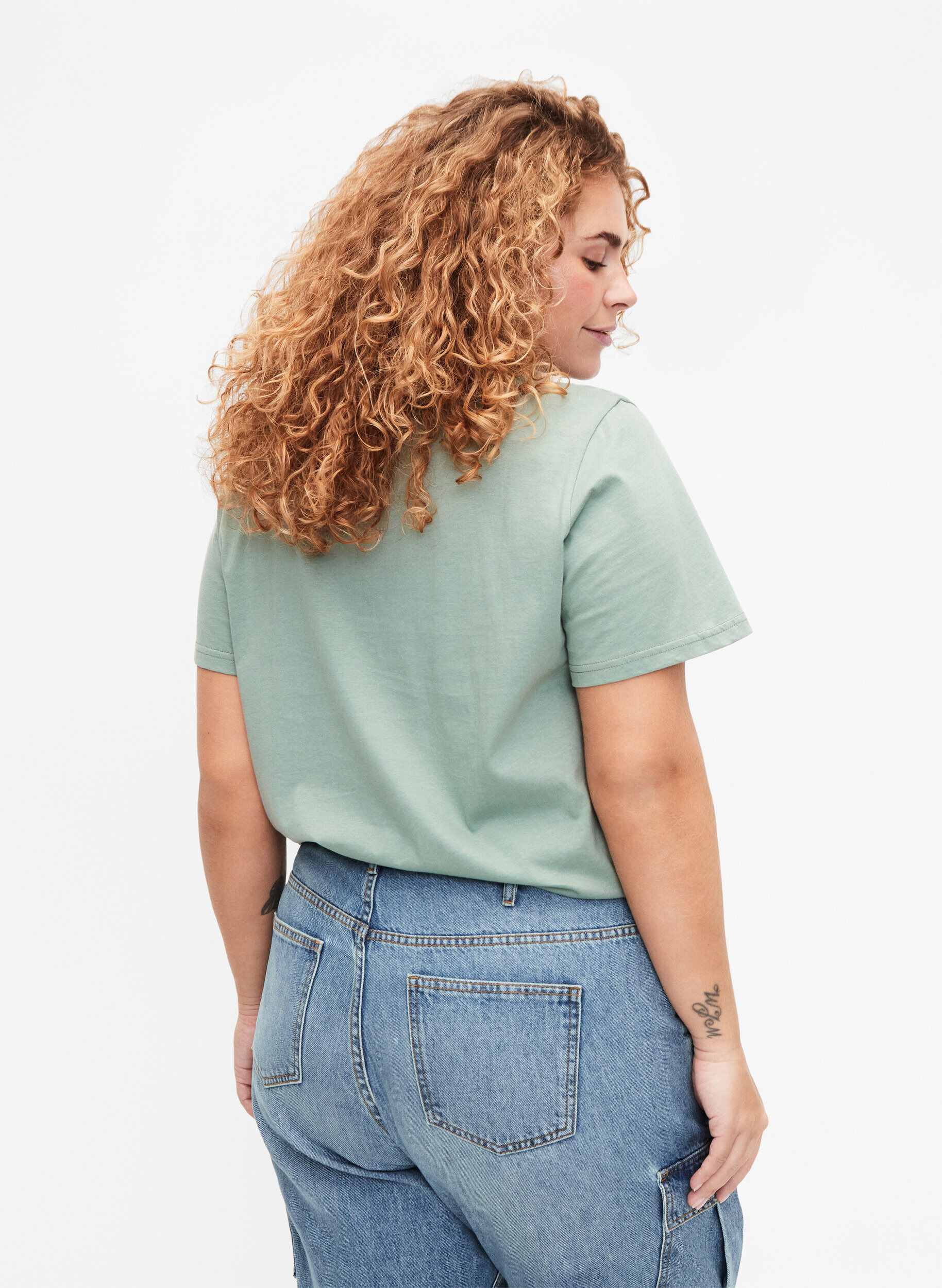 Zizzi T-shirt en coton &agrave; manches courtes avec bord &eacute;lastique, Chinois G. W. Live, Model image number 1