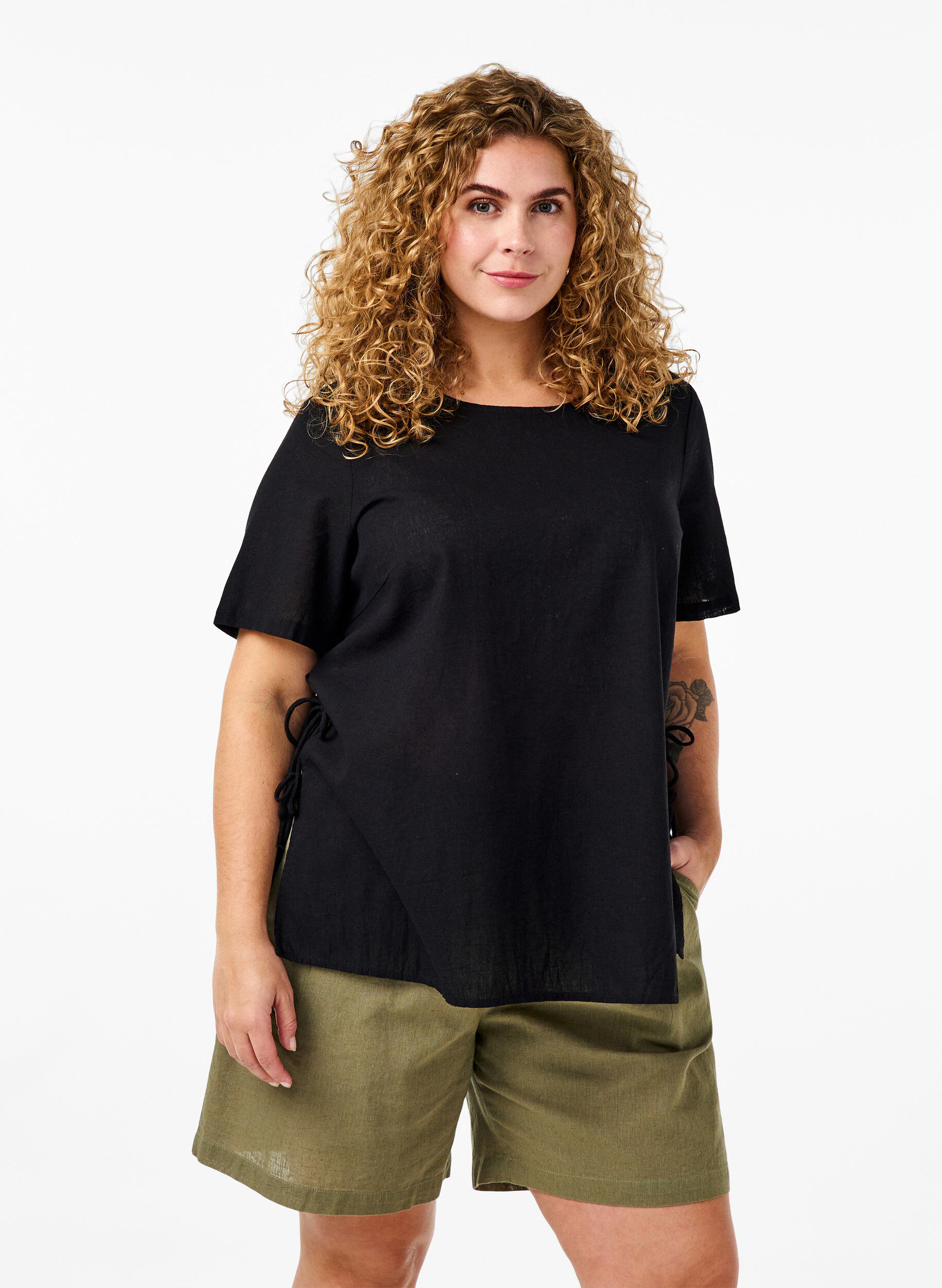 Zizzi Weite kurze Hosen aus Baumwoll-Leinen-Mischgewebe, Deep Lichen Green, Model image number 0