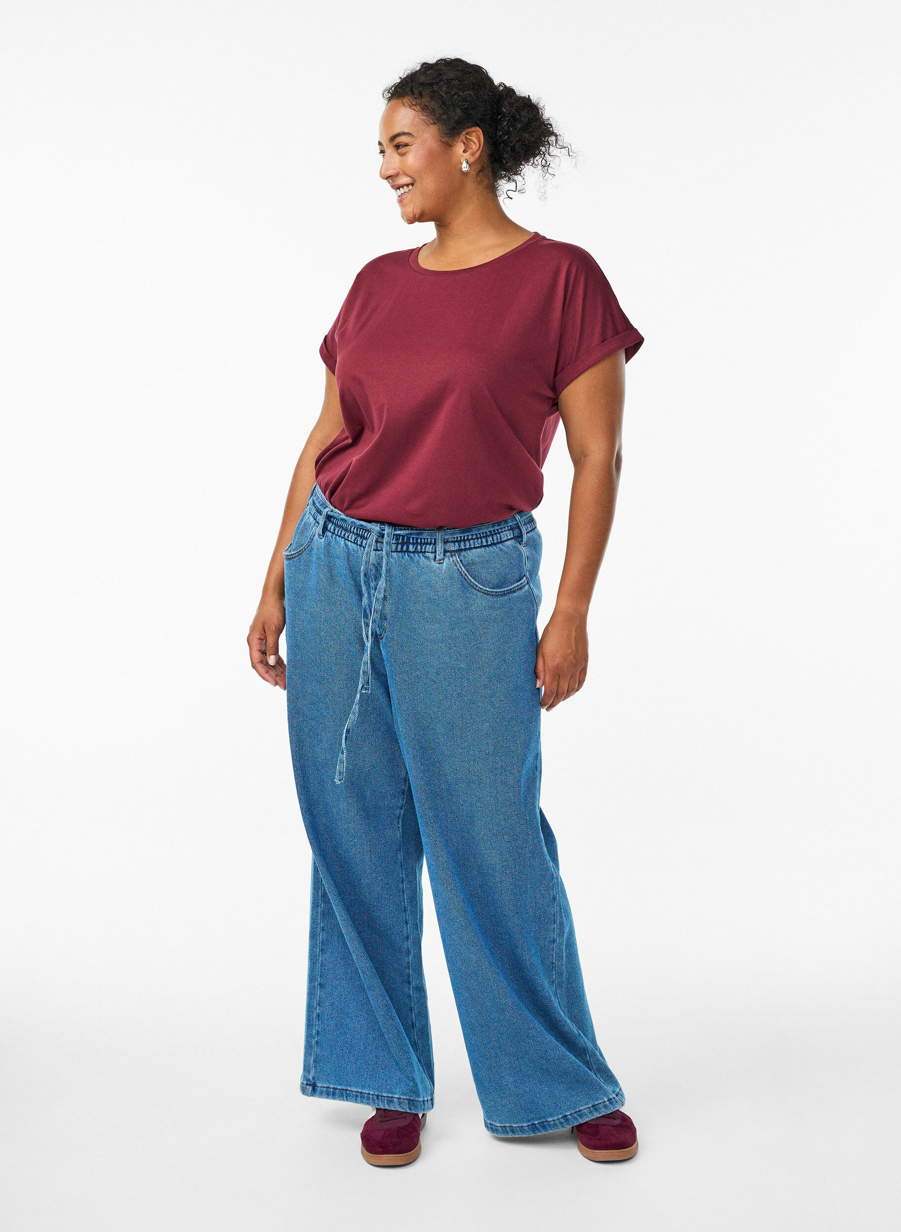 ZizziKurz&auml;rmliges T-Shirt aus einer Baumwollmischung, Dunkles Bordeaux, Model image number 1