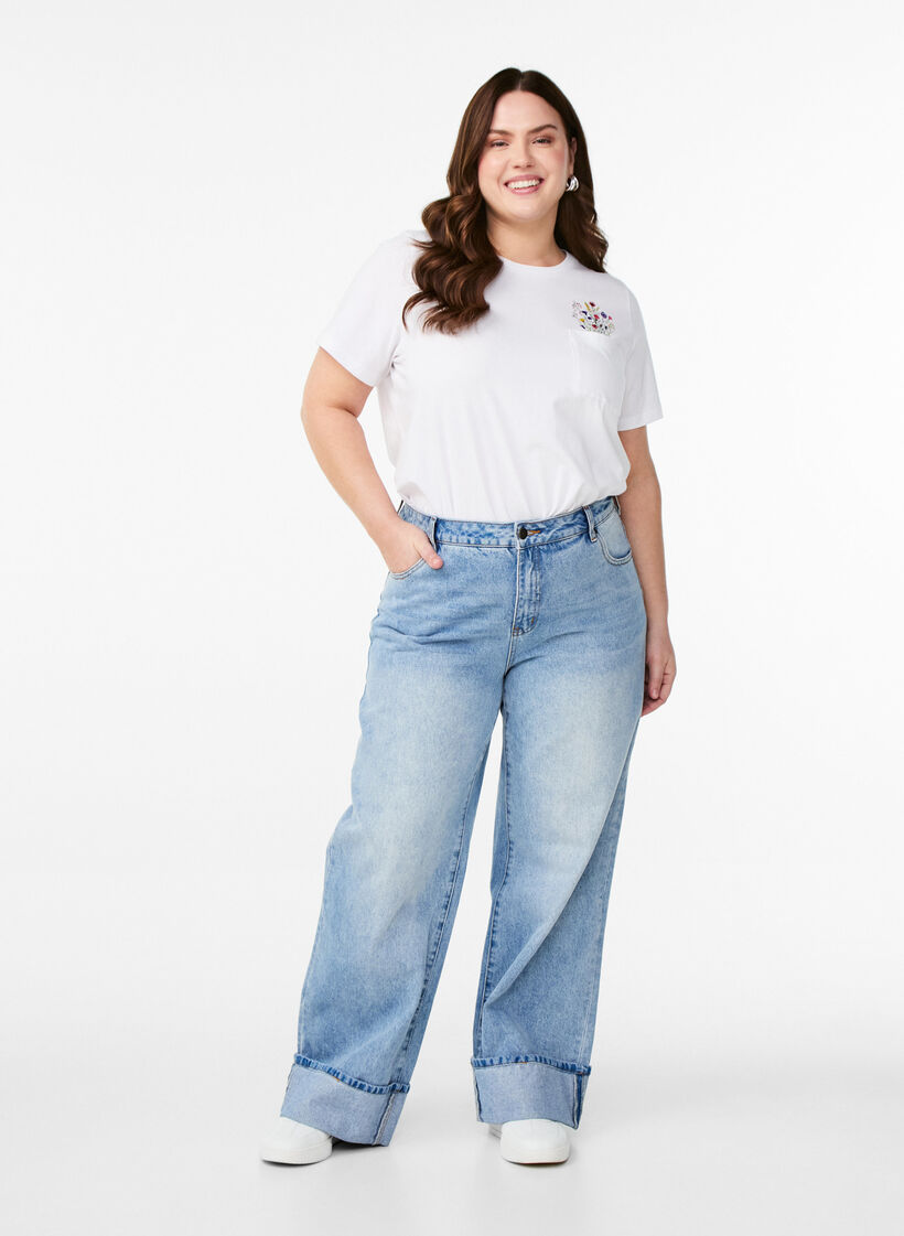 T-Shirt mit Brusttasche, Weiß, Model image number 1