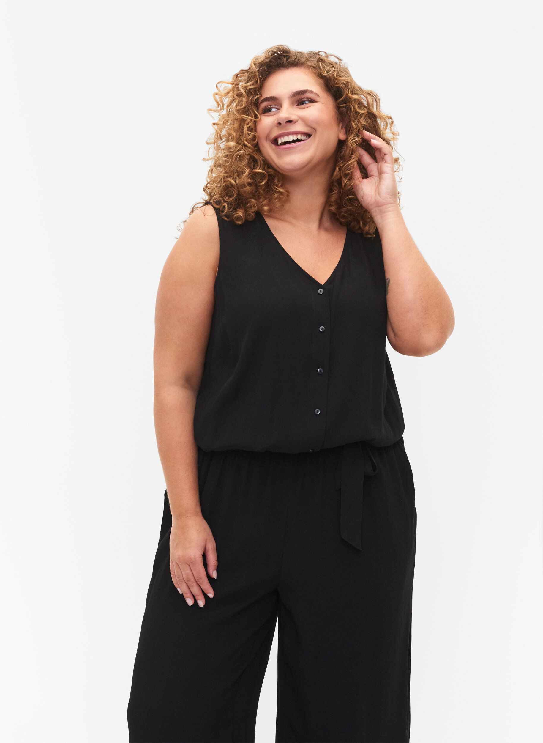 Zizzi &Auml;rmelloser Jumpsuit aus Viskose, Black, Model image number 2