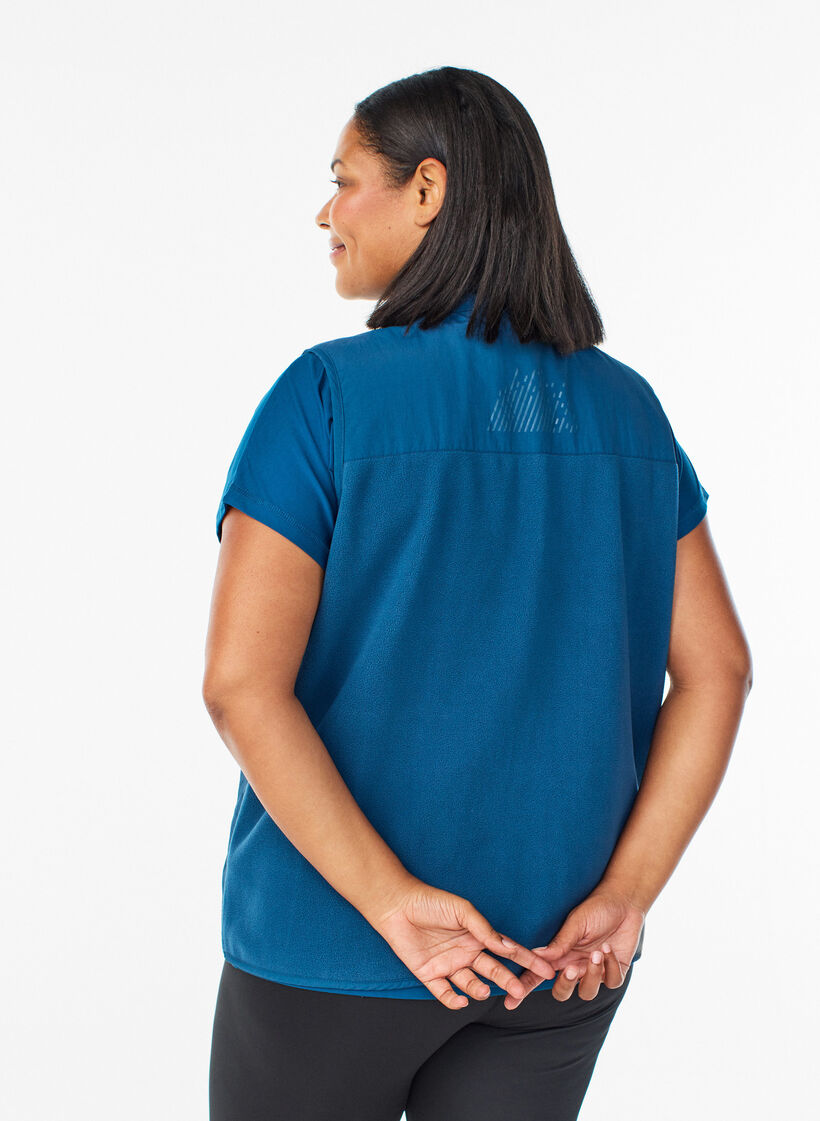 Gilet en polaire avec col montant et poches, Bleu, Model