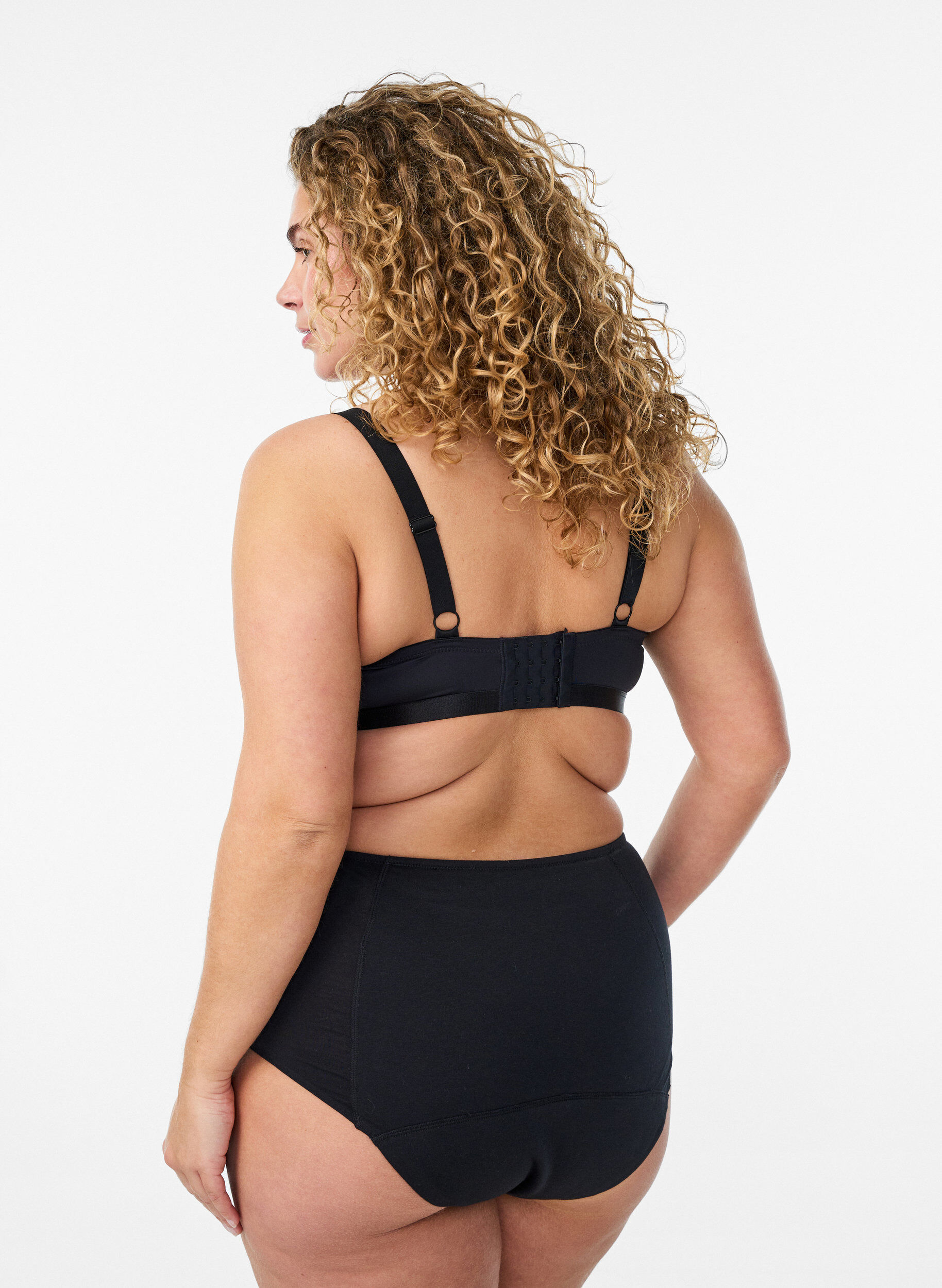 Zizzi Culotte menstruelle de nuit taille haute en coton, Noir, Model image number 1