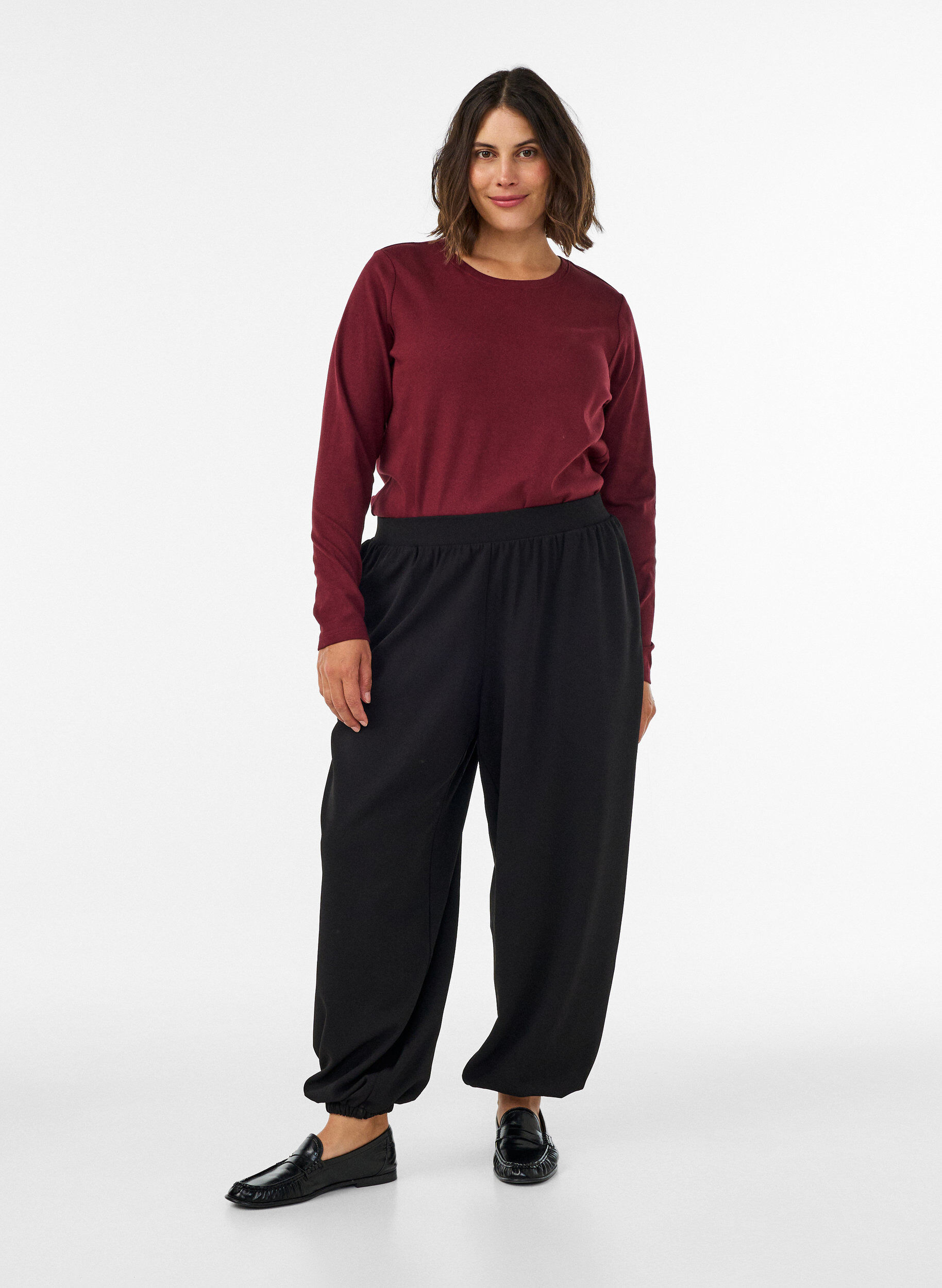 ZizziPantalon ballon &agrave; taille haute en jersey, Noir, Model image number 0