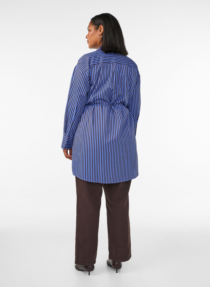 Chemise &agrave; rayures avec effet cache-c&oelig;ur et ceinture &agrave; nouer, Bleu, Model image number 2