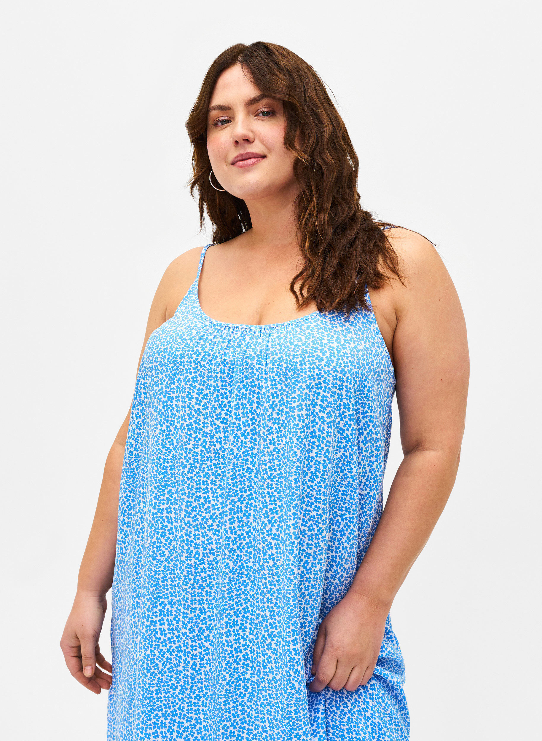 Zizzi Tr&auml;gerkleid aus Viskose mit Print, Marina Flower AOP, Model image number 2