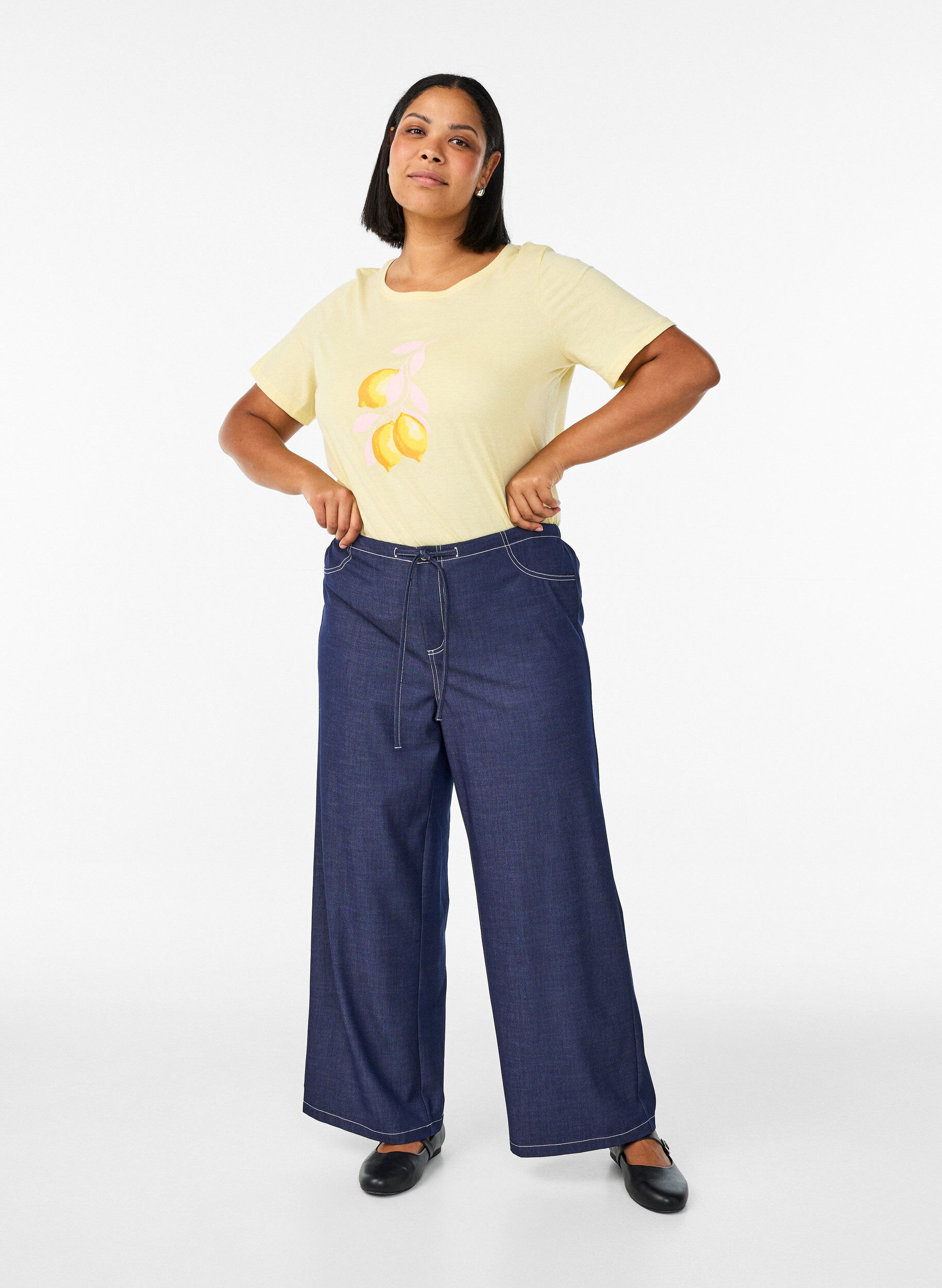 ZizziT-Shirt mit Print, Gelb, Model image number 1