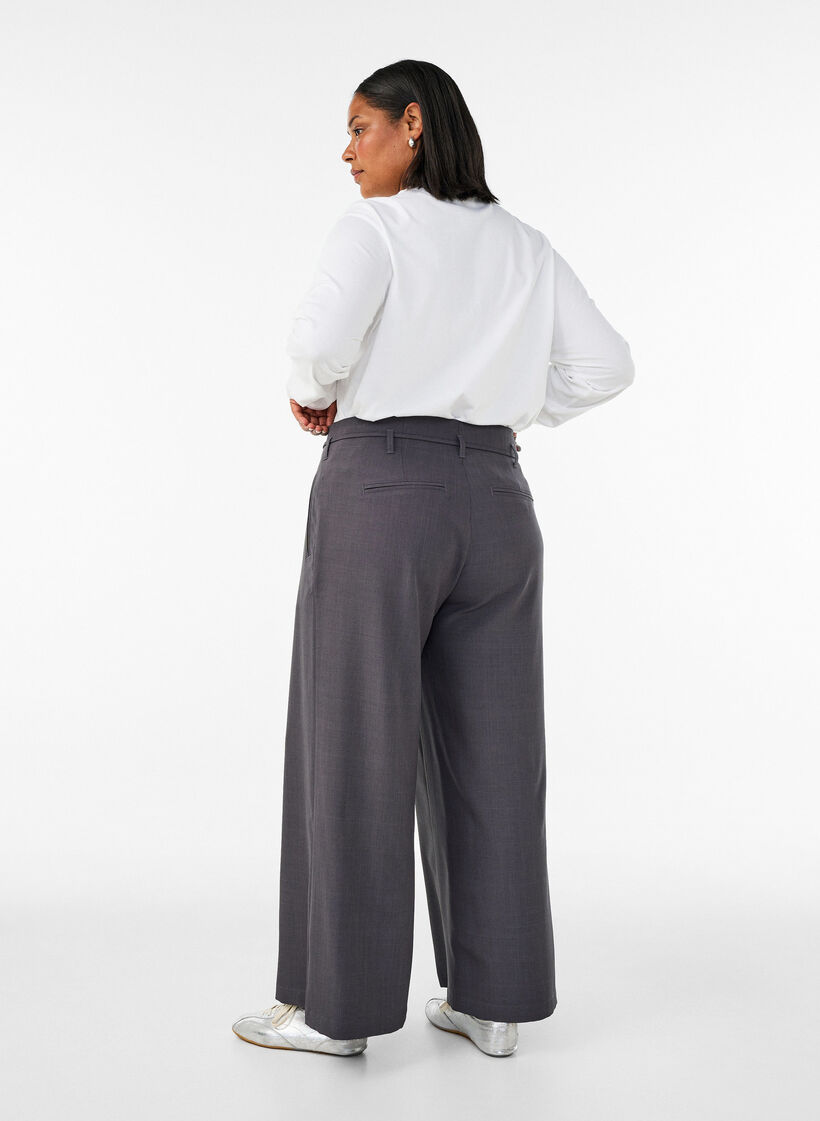 Taillierte Hose mit B&uuml;gelfalten und einem Bindeg&uuml;rtel, Grau, Model image number 1