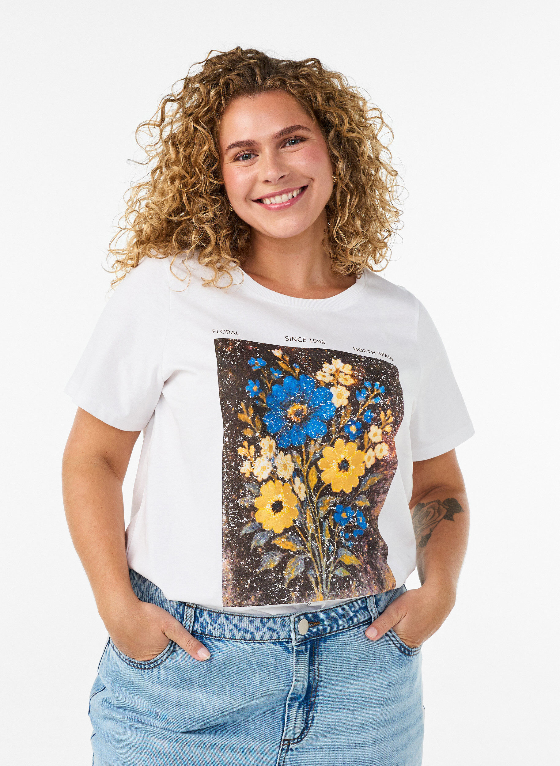 ZizziT-shirt en coton avec imprim&eacute; devant, Blanc, Model image number 0
