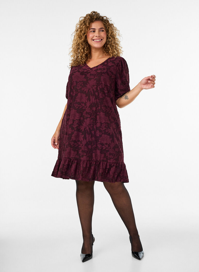 Robe &agrave; texture florale et bordure &agrave; volants, Bordeaux, Model image number 1