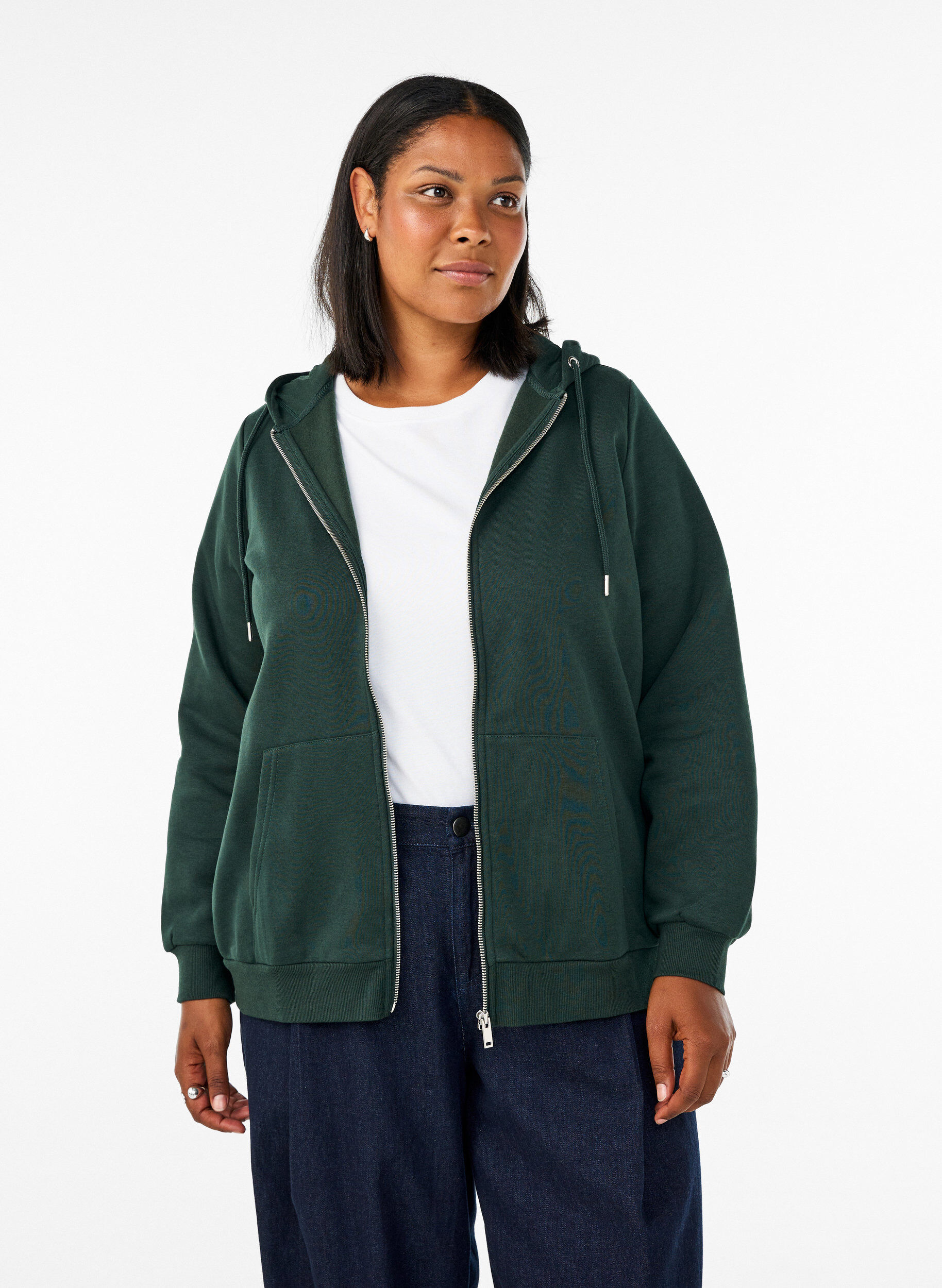 Sweat &agrave; capuche zipp&eacute; avec poches, Vert fonc&eacute;, Model