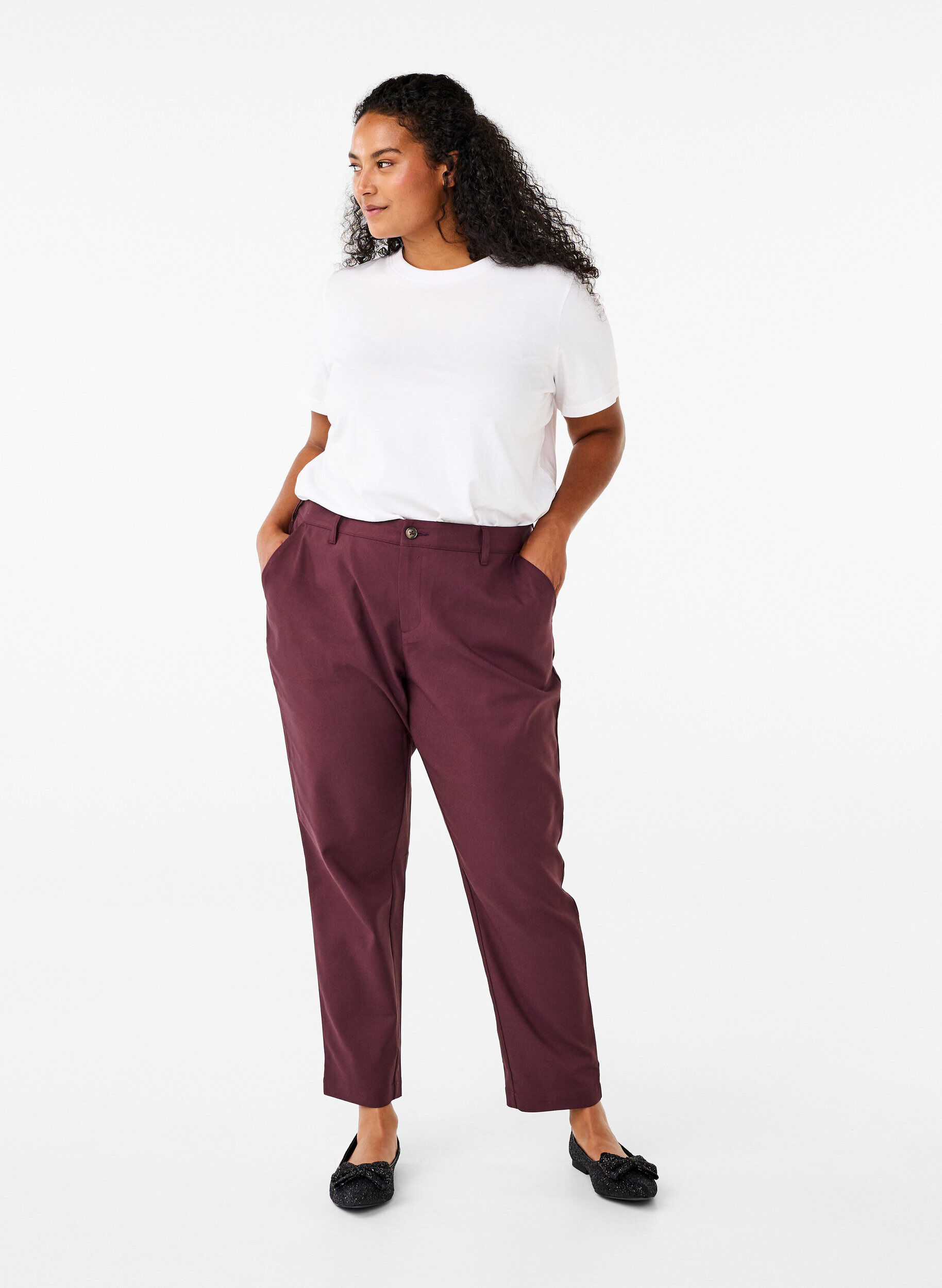 Zizzi Pantalon coupe droite &agrave; taille haute, Bordeaux fonc&eacute;, Model image number 0