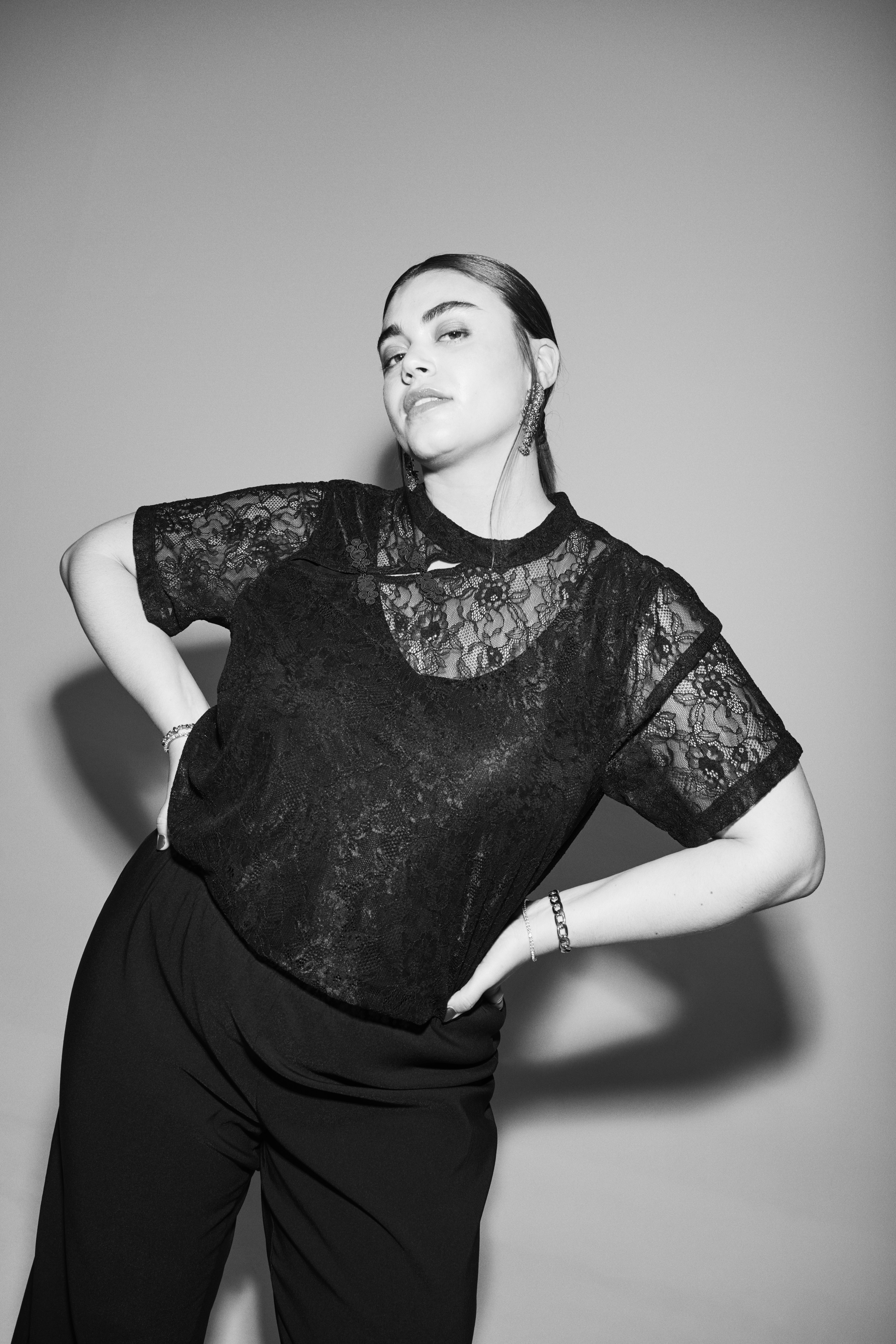 Blusenbluse mit Details, , Model