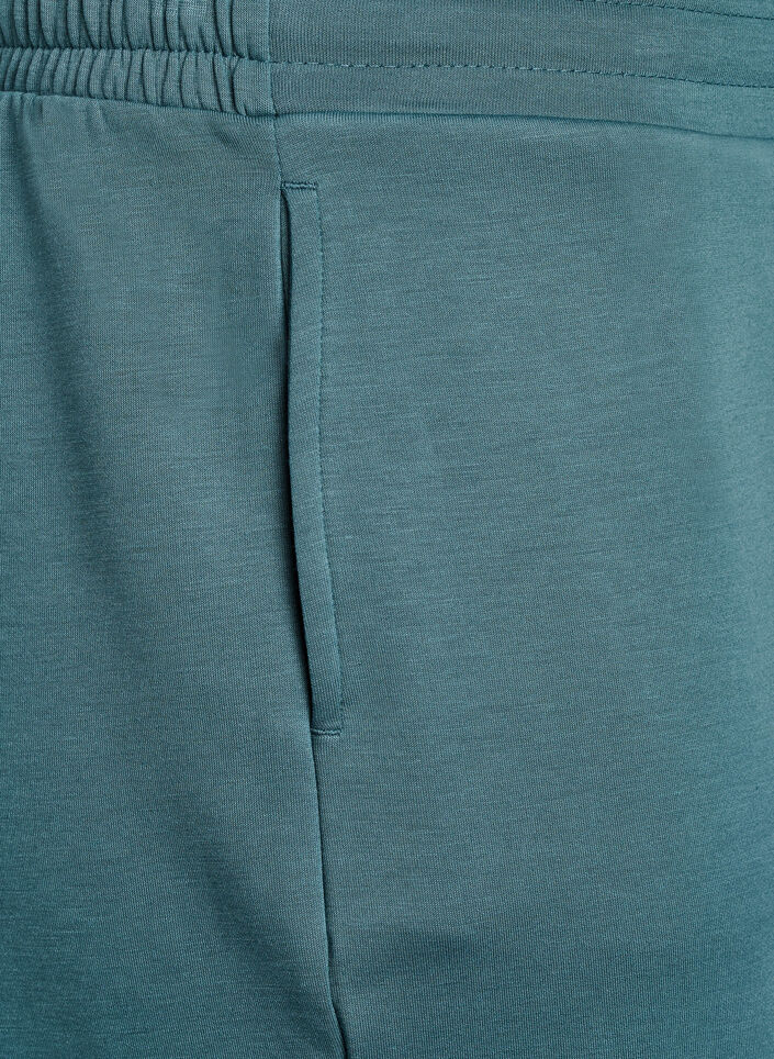 Short en m&eacute;lange de modal avec poches, Vert, Packshot image number 2