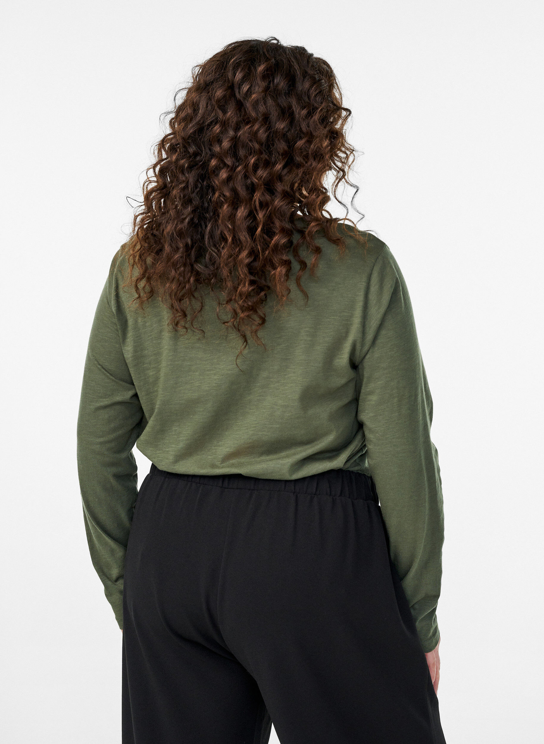 Zizzi Langarmshirt mit V-Ausschnitt und Kn&ouml;pfen, Gr&uuml;n, Model image number 2