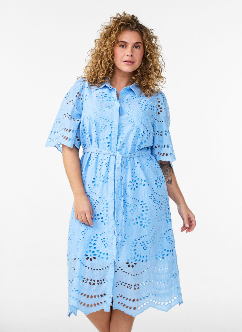 Hemdblusenkleid aus Broderie Anglaise mit Bindeg&uuml;rtel, Blau, Model image number 0