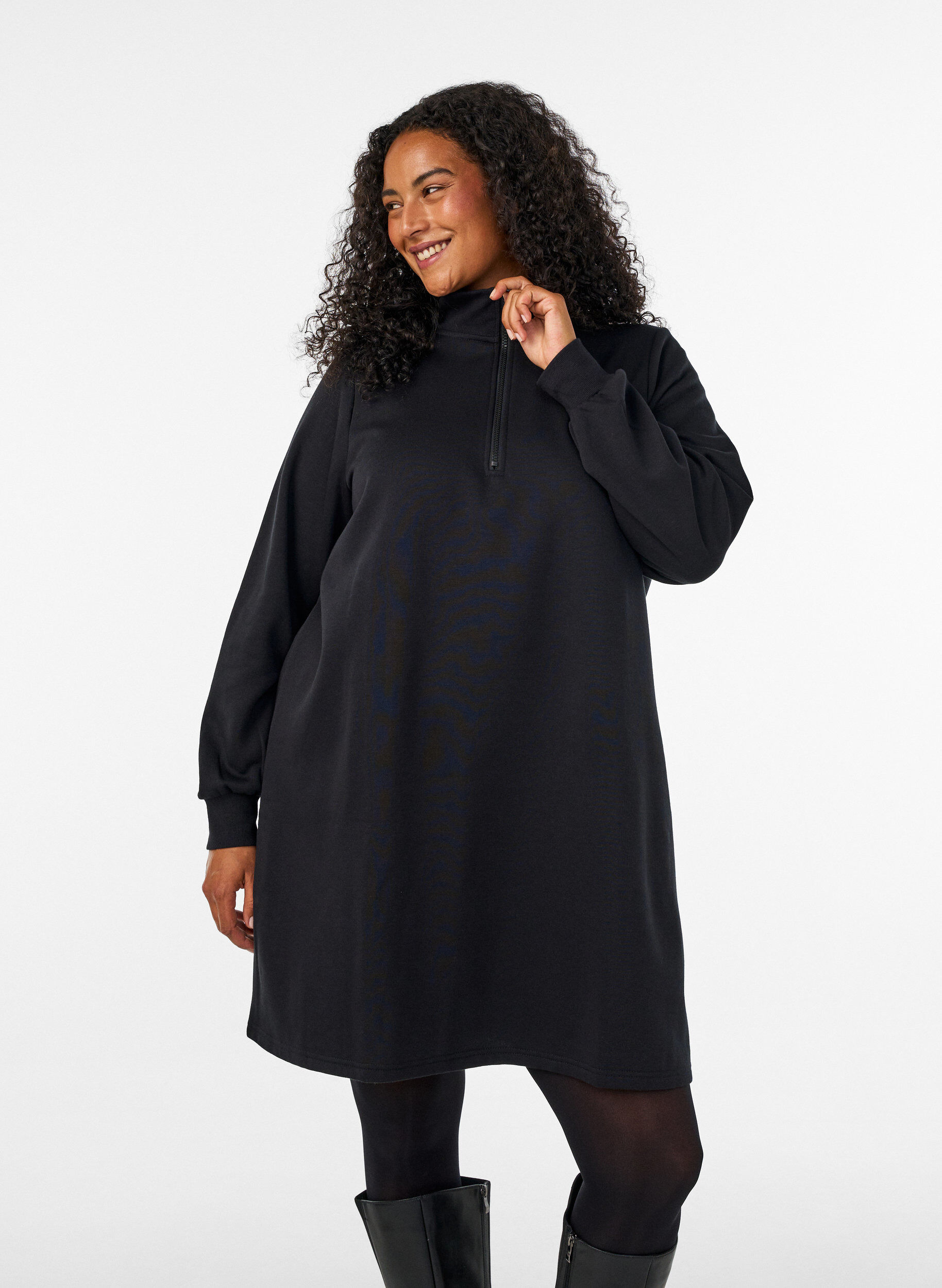 ZizziRobe sweat avec col montant c&ocirc;tel&eacute; et zip, Noir, Model image number 0