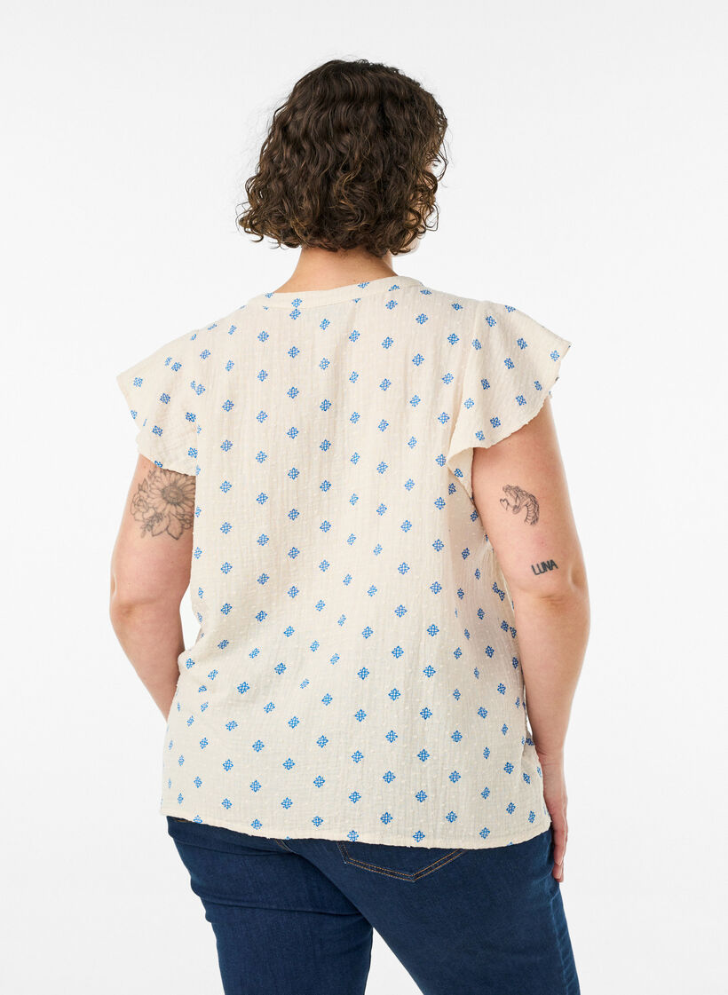 Blouse sans manches avec d&eacute;tails en crochet et volants, Beige, Model image number 2