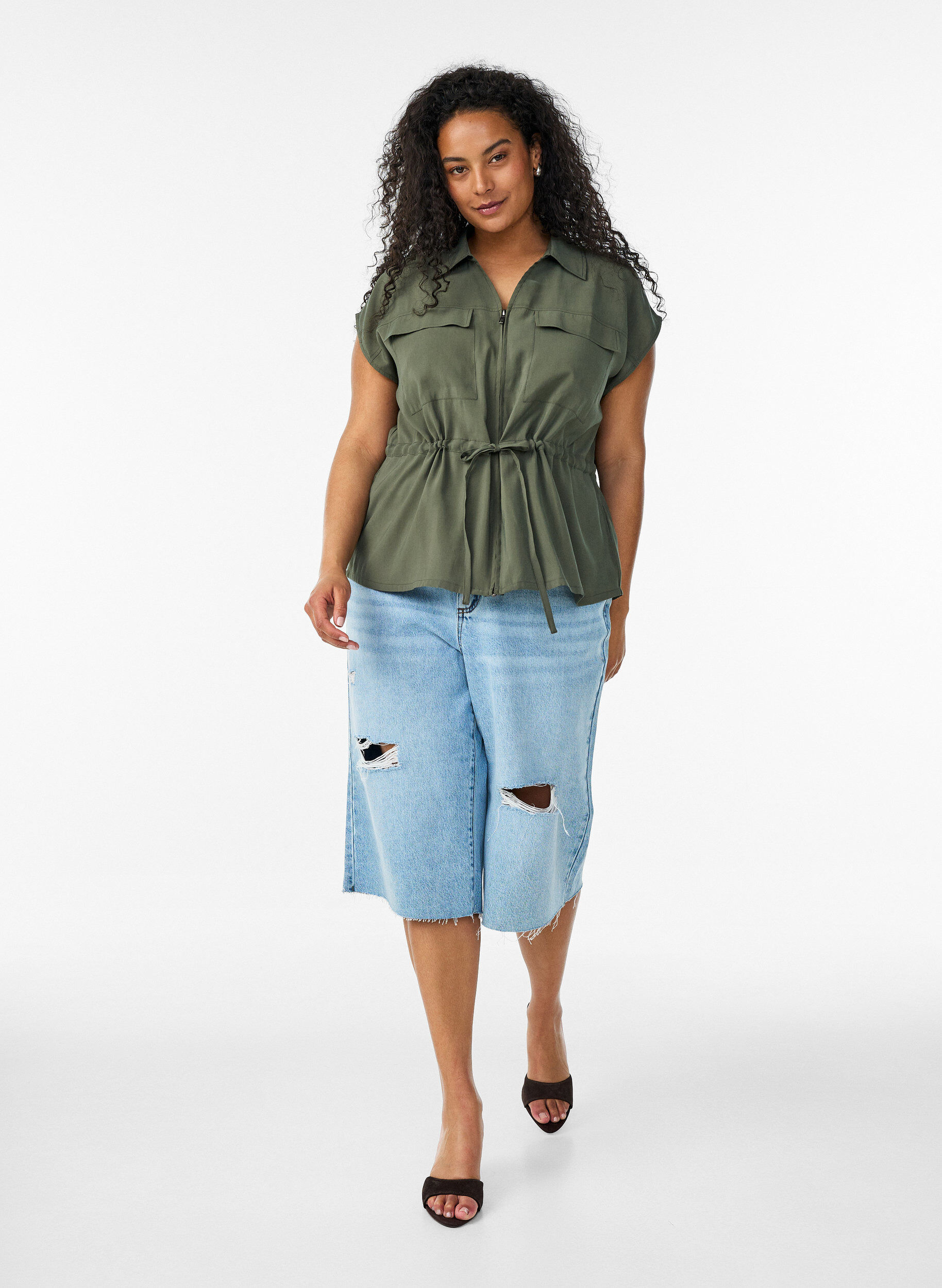 ZizziGilet en modal avec fermeture &eacute;clair et ceinture &agrave; nouer, Vert, Model image number 1