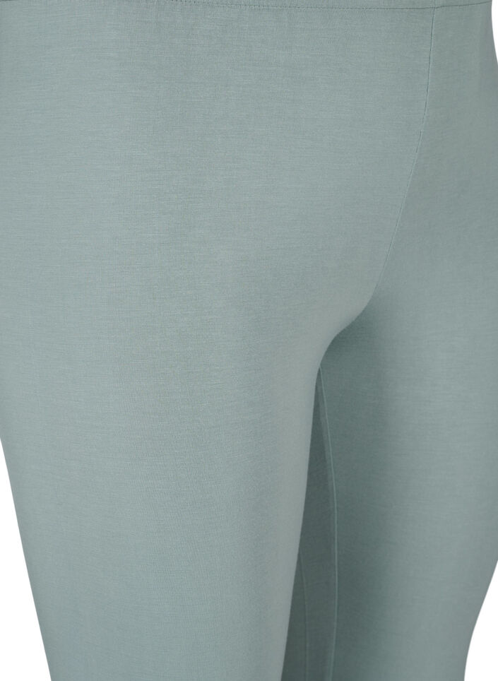 Basic 3/4-Leggings aus Viskose, Gr&uuml;n, Packshot image number 2