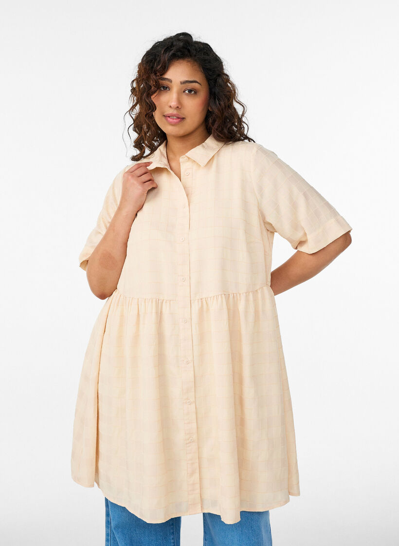 Robe chemise courte &agrave; texture &agrave; carreaux et manches 1/2, Jaune clair, Model image number 0