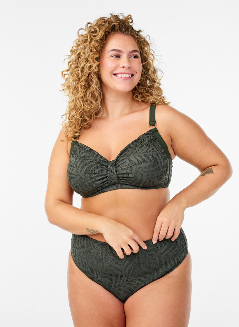 Haut de bikini avec maille textur&eacute;e et coussinets amovibles, Vert, Model image number 1