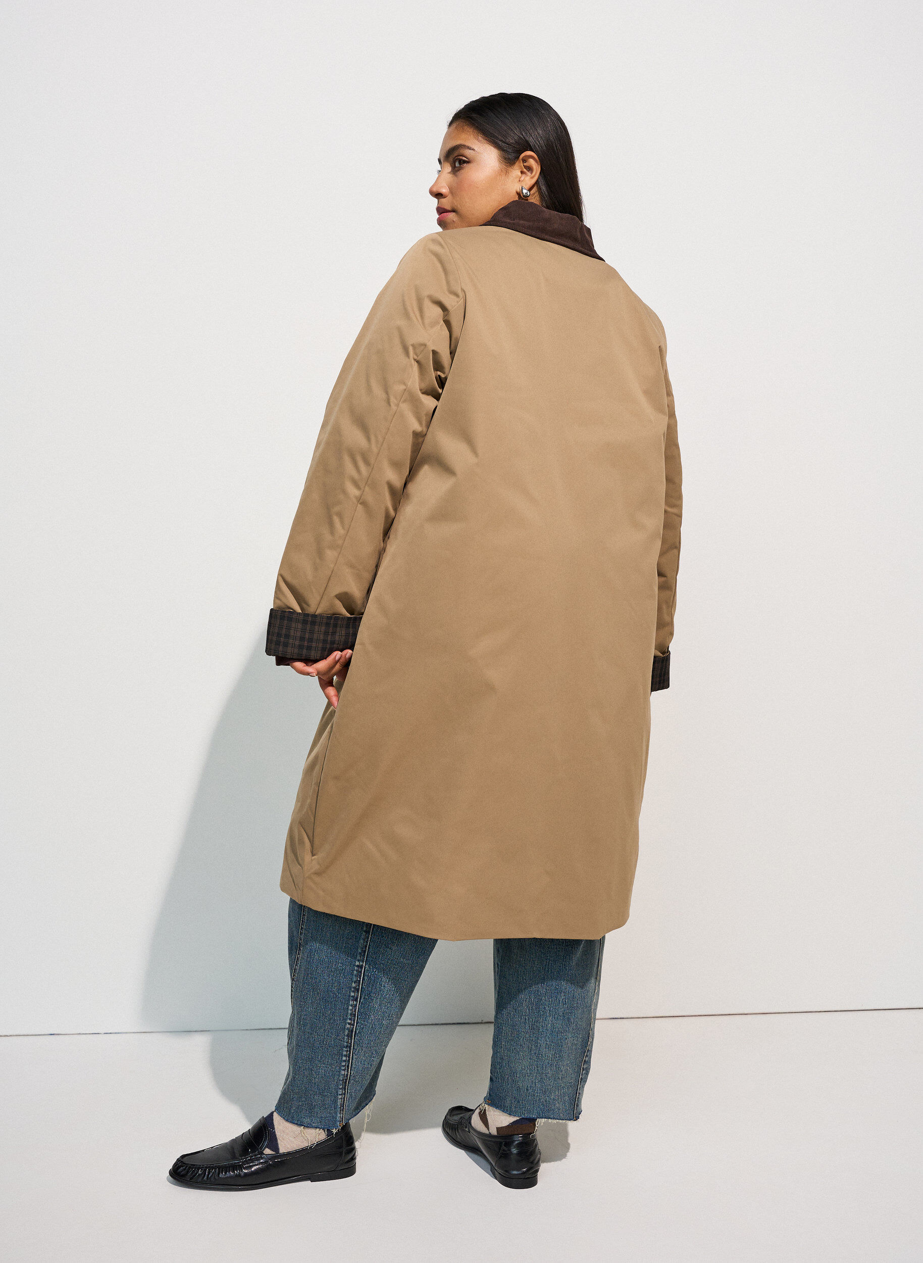 ZizziVeste mi-longue avec col en velours c&ocirc;tel&eacute;, Beige, Model image number 1