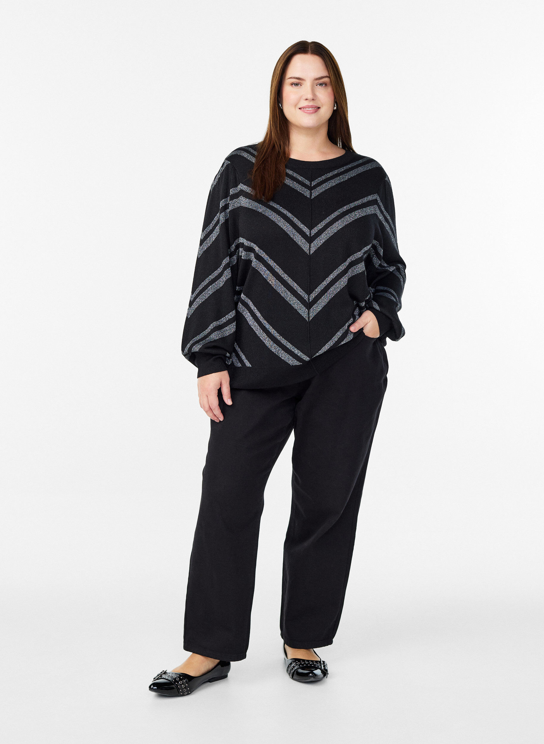 Zizzi Gemusterte Strickbluse mit Glitzereffekt, Schwarz, Model image number 1