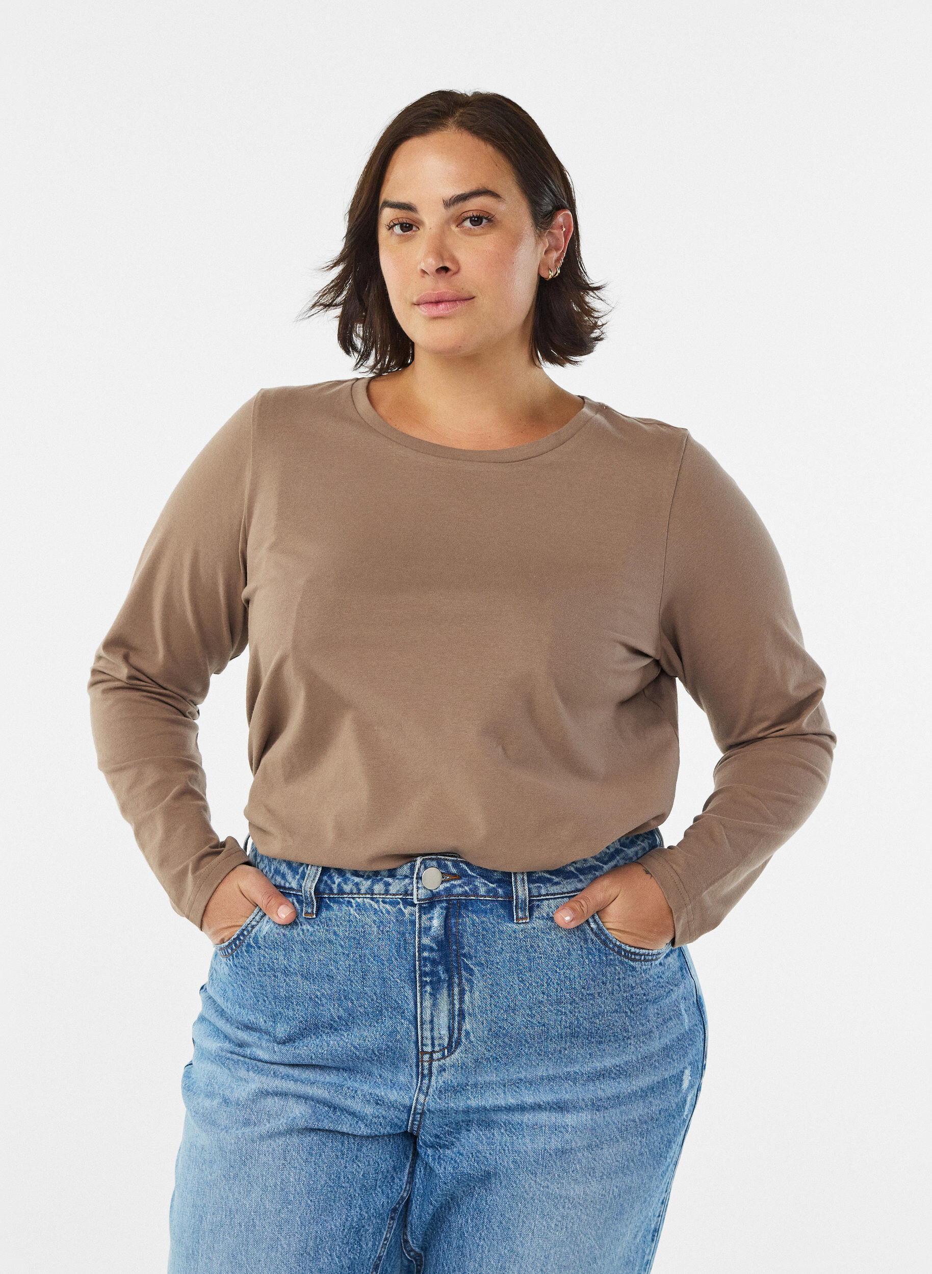 Zizzi Basic Top aus Jersey mit langen &Auml;rmeln, Braun, Model image number 0
