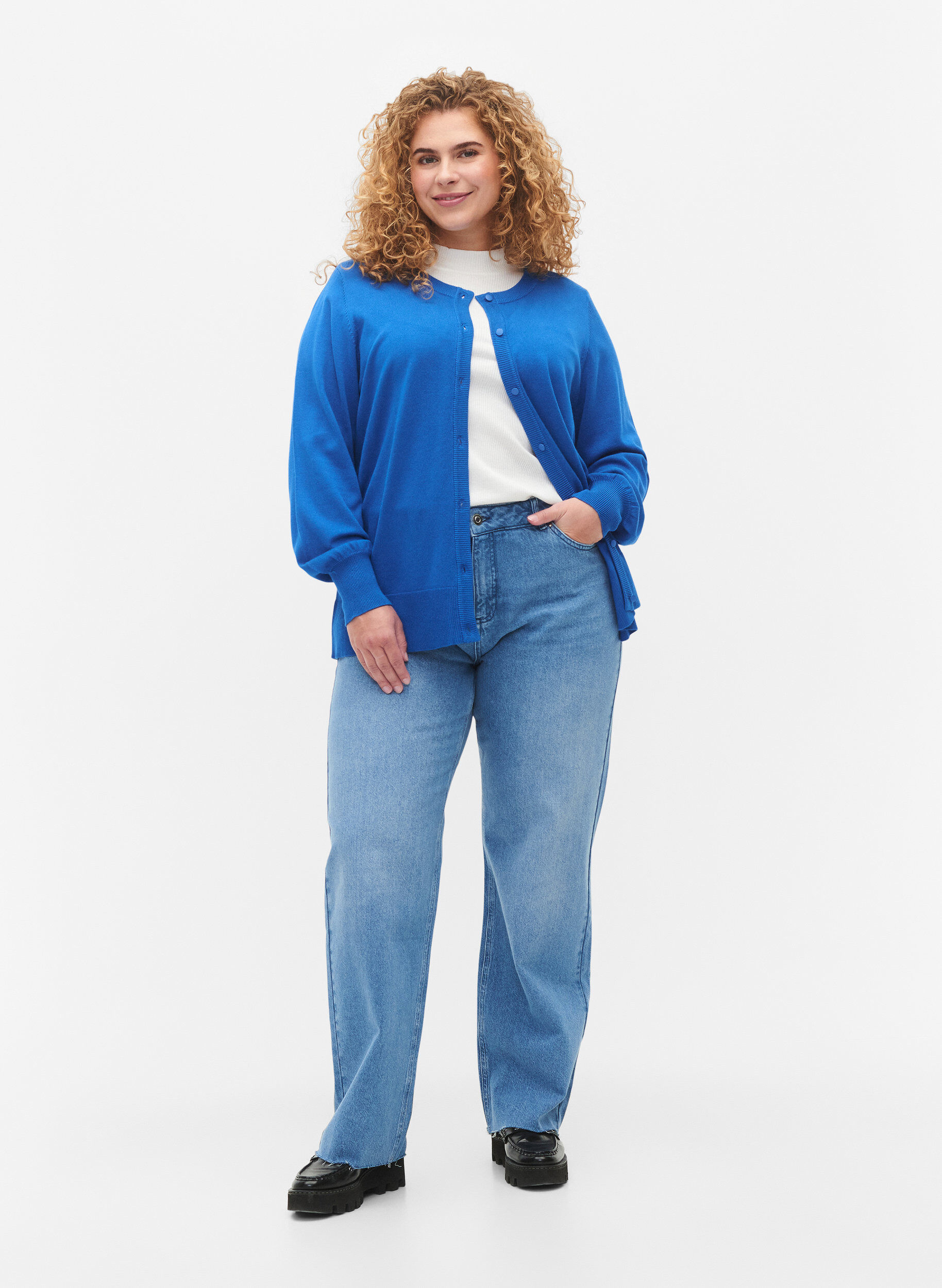 Zizzi Viskose-Strickjacke mit Kn&ouml;pfen, Princess Blue, Model image number 2