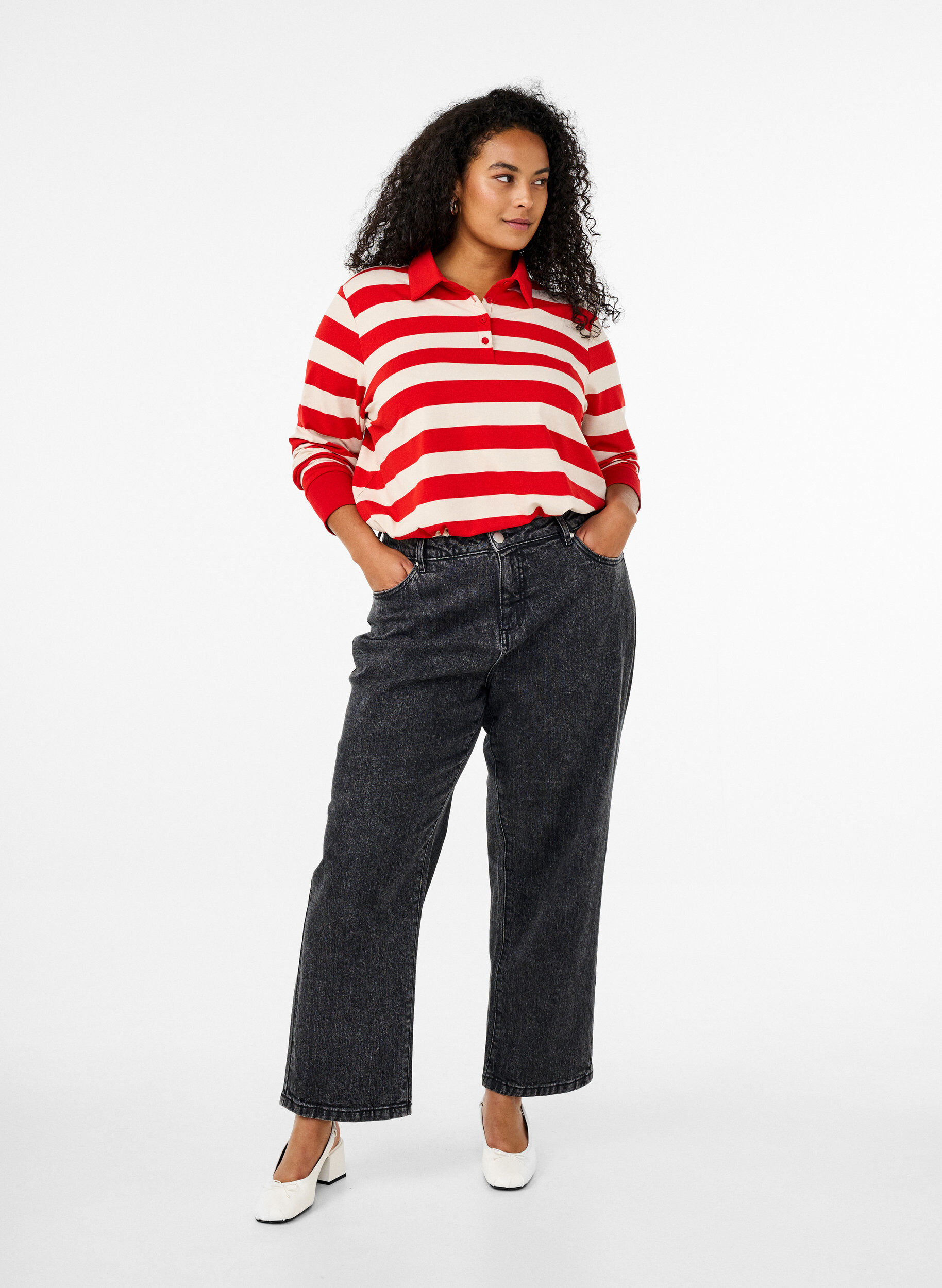 Zizzi Langarm-Poloshirt mit Streifen, Rot, Model image number 1