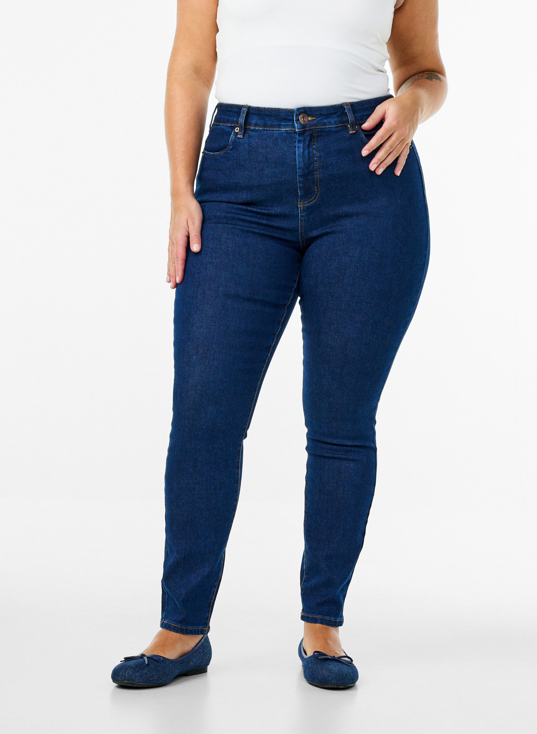 ZizziJean Amy taille haute et coupe super slim, Bleu, Model image number 2