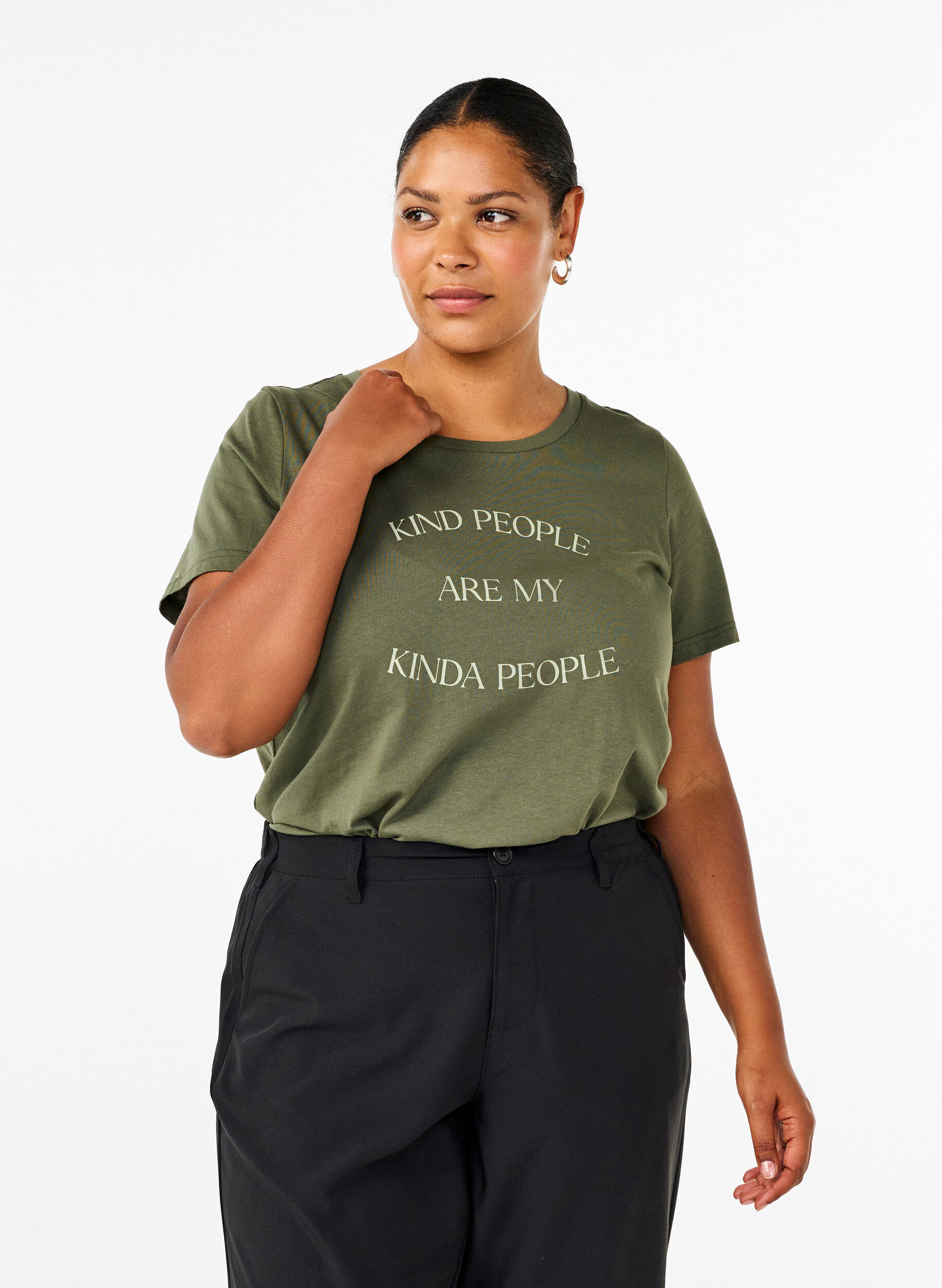 Zizzi T-shirt &agrave; motif, Thyme w. Kind People, Model image number 0