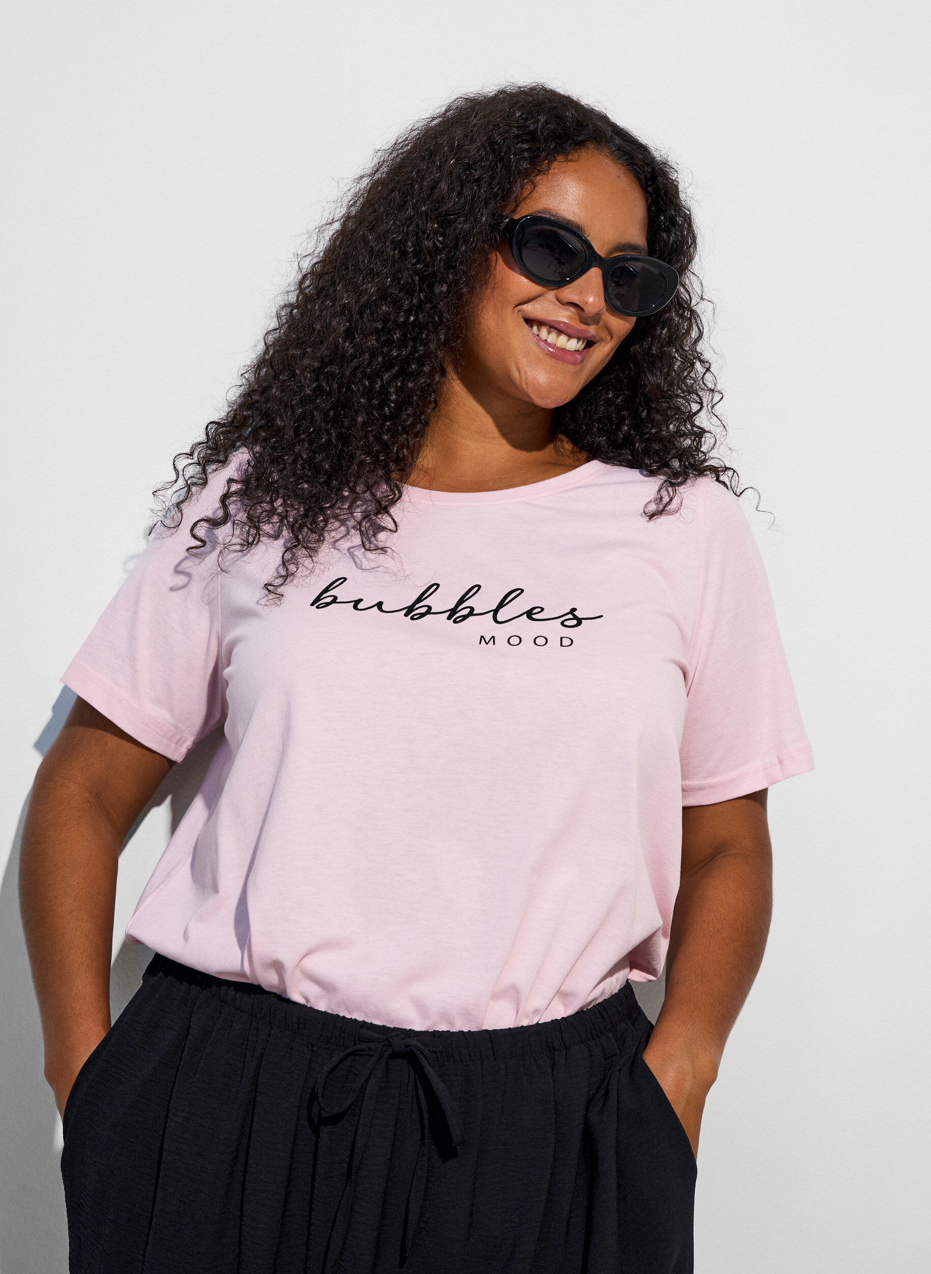 T-shirt imprim&eacute;, Rose, Model