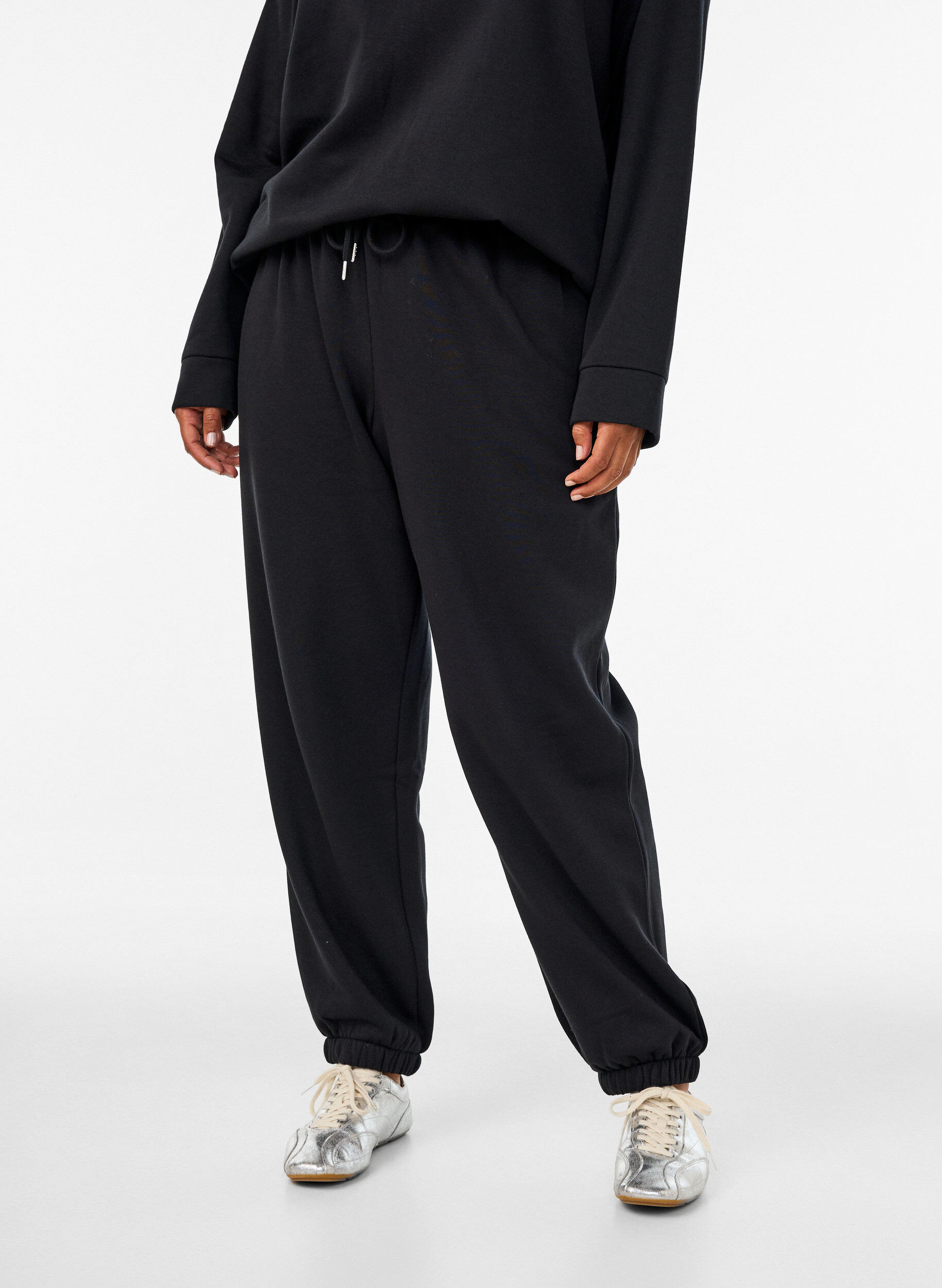 ZizziPantalon de jogging taille haute avec cordon de serrage, Noir, Model image number 2