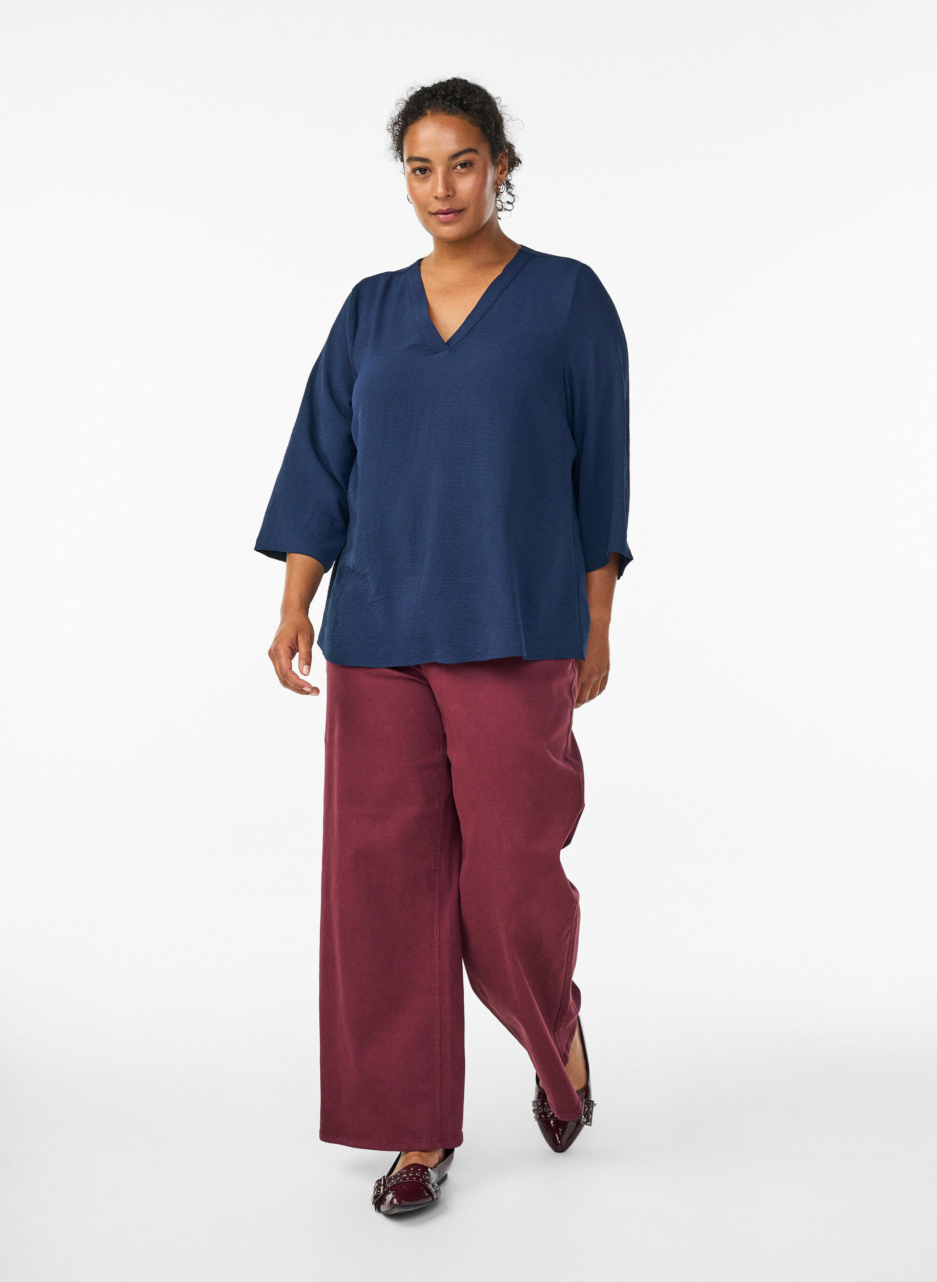 Zizzi Bluse mit 3/4-&Auml;rmeln, Blau, Model image number 1