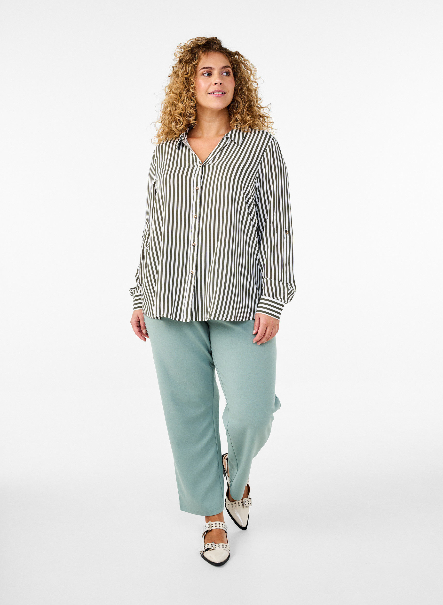 Zizzi Pantalon &agrave; coupe droite, Vert, Model image number 0