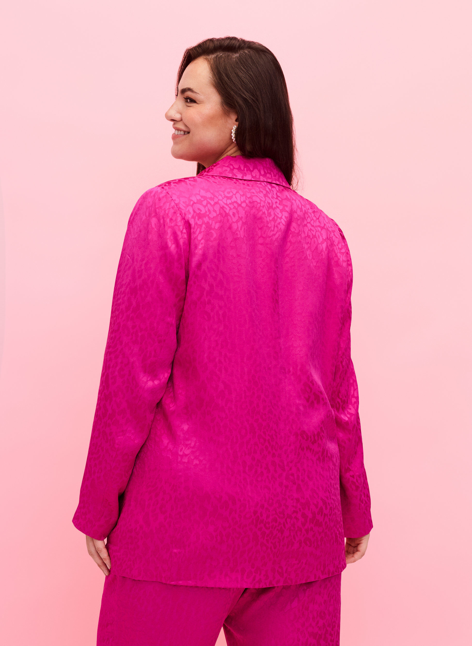 Zizzi Blazer jacquard ton sur ton en viscose, Rose Violet, Model image number 1