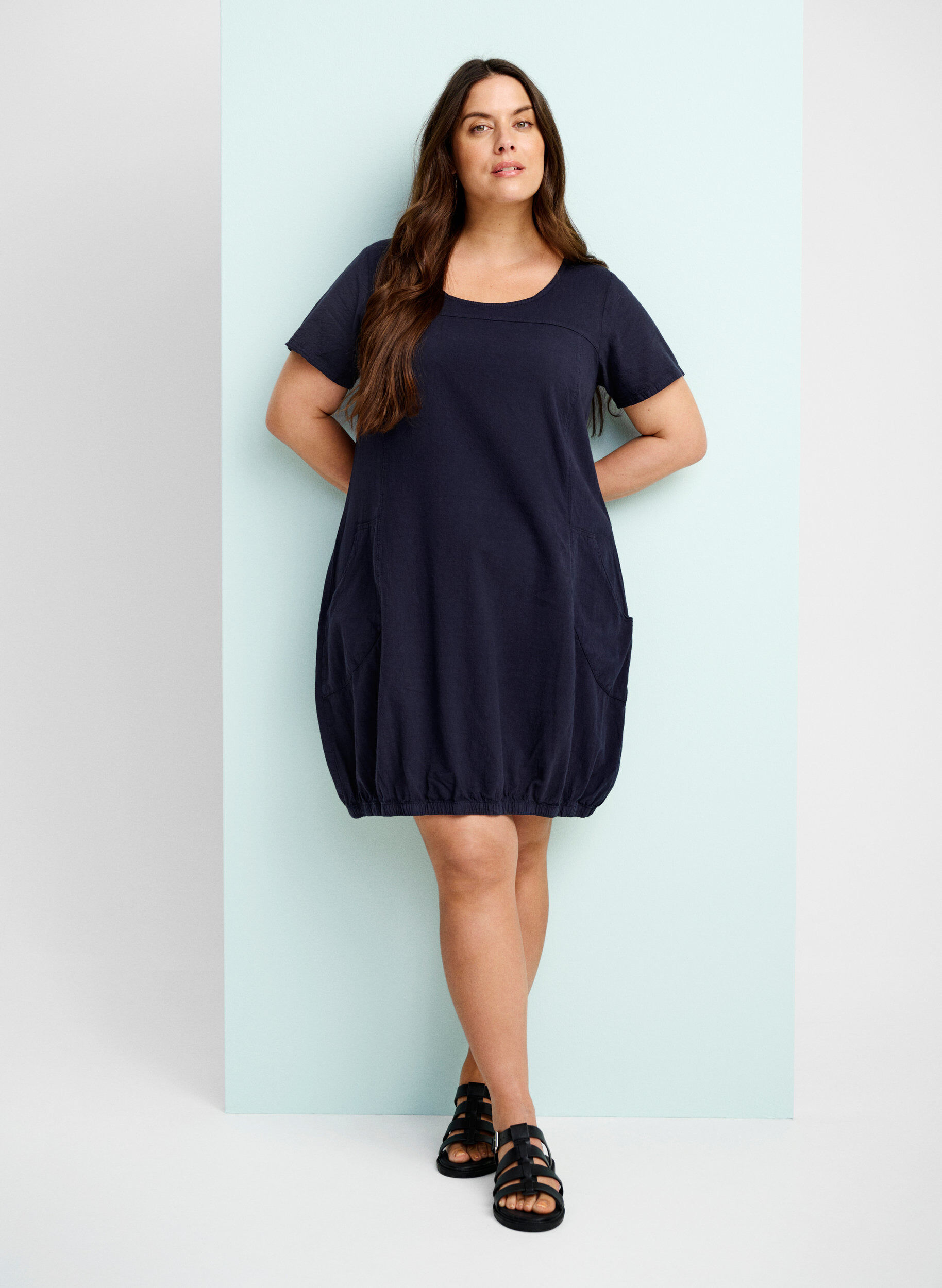 Kurzarm Kleid aus Baumwolle