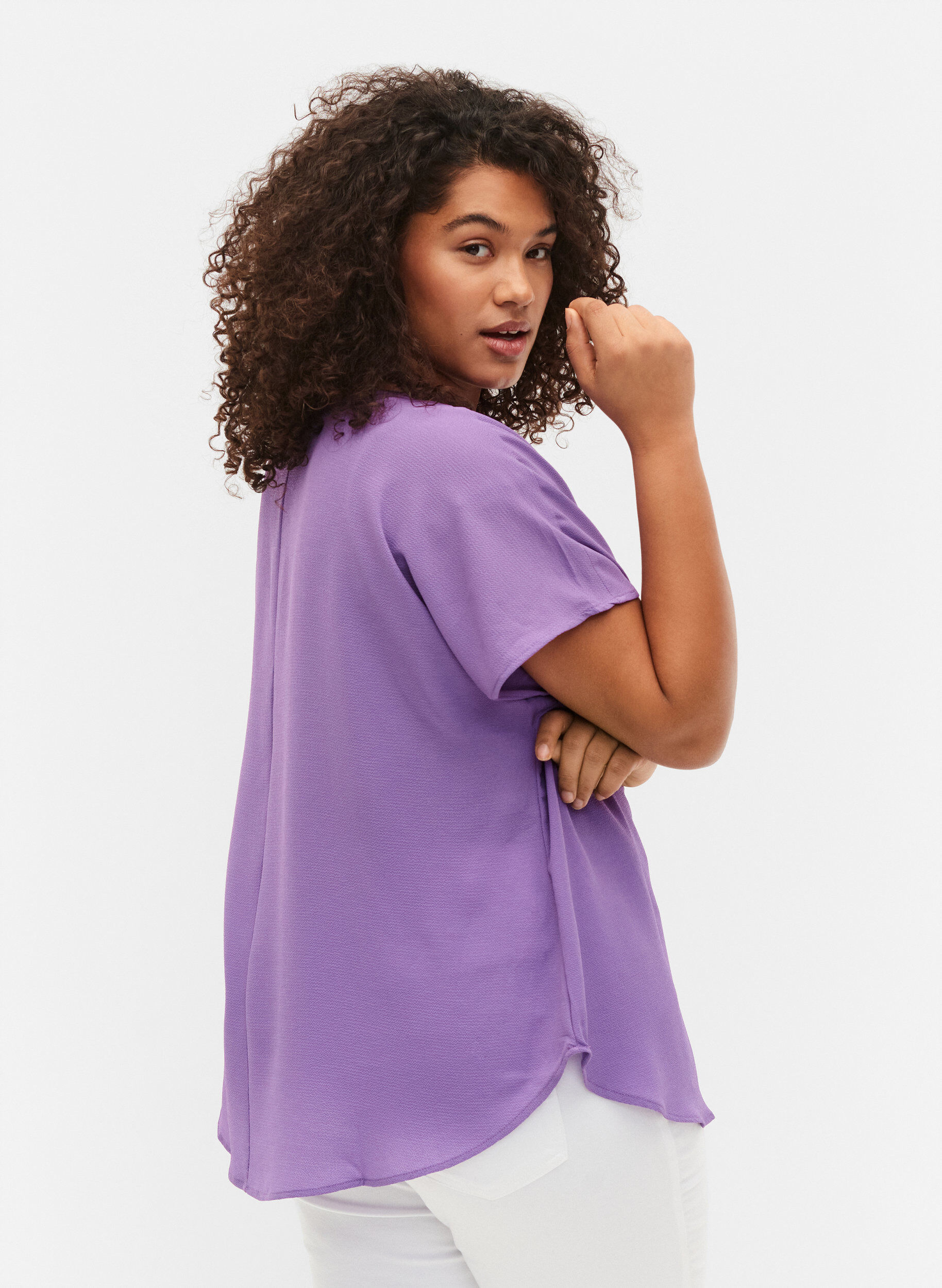 Zizzi Blouse &agrave; manches courtes et encolure ronde, Violet, Model image number 2
