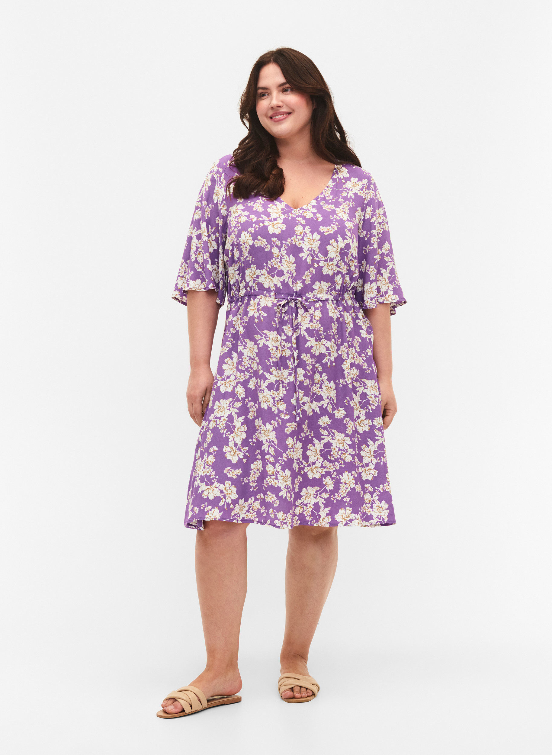 Zizzi Robe &agrave; manches 1/2 avec imprim&eacute; floral en viscose, Purple Flower AOP, Model image number 2