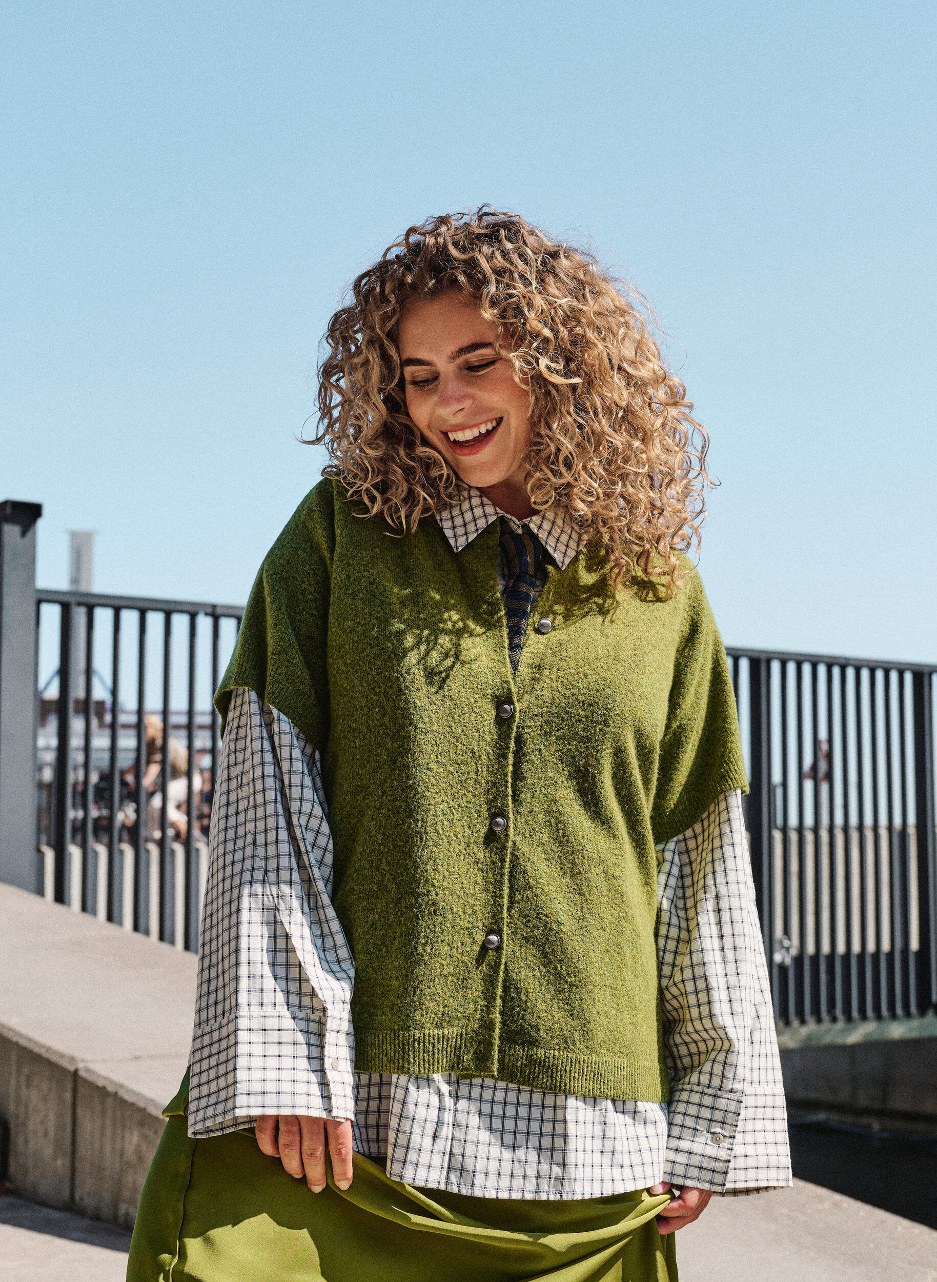 Strickjacke mit kurzen &Auml;rmeln