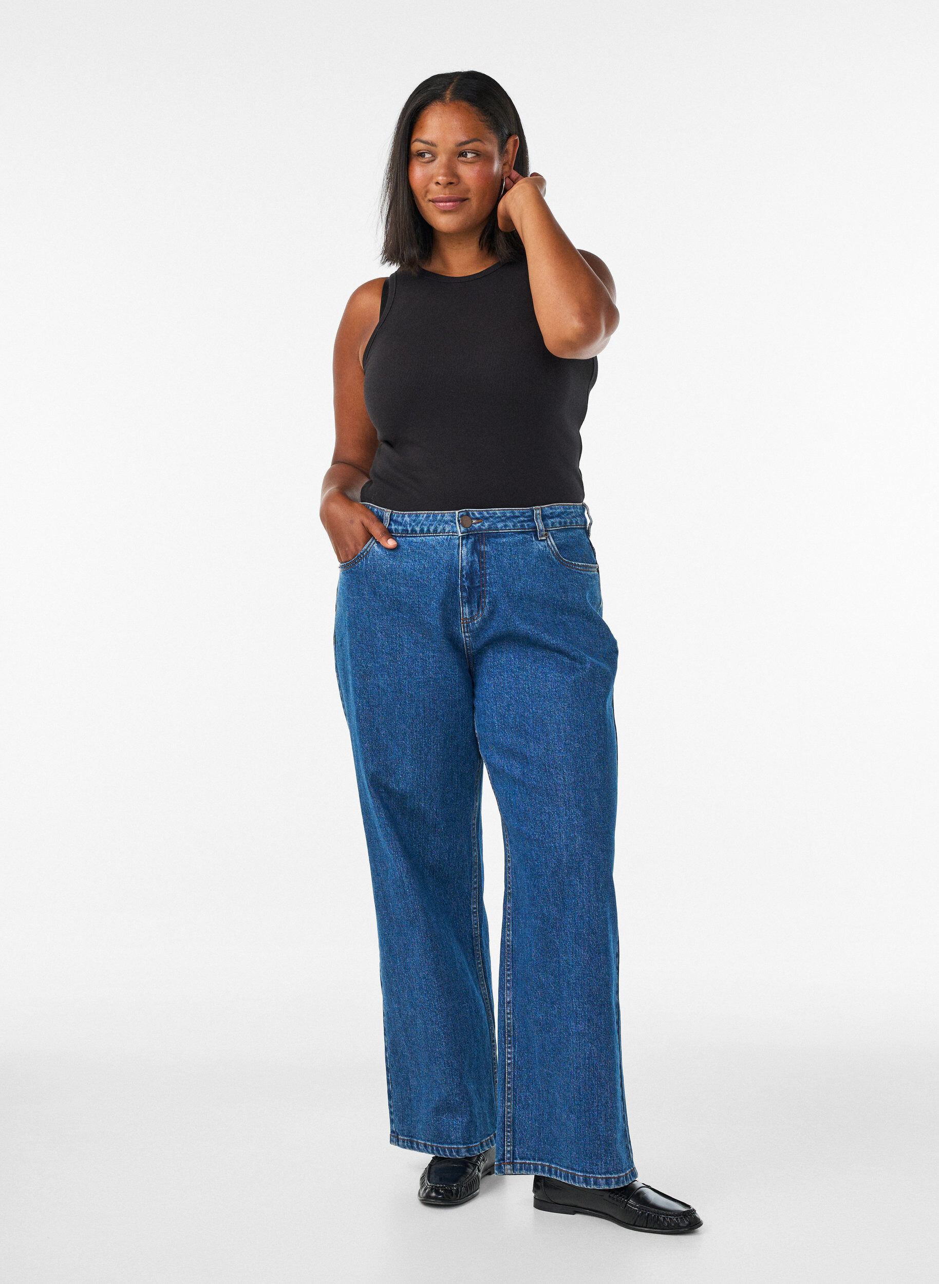 Jean &agrave; jambe large et taille haute, Bleu, Model