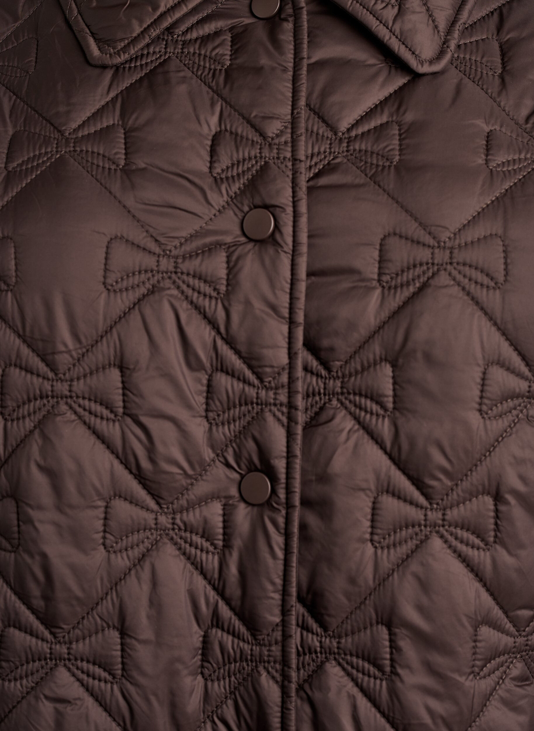 ZizziVeste l&eacute;g&egrave;rement matelass&eacute;e &agrave; surpiq&ucirc;res d&eacute;coratives, Marron, Packshot image number 2