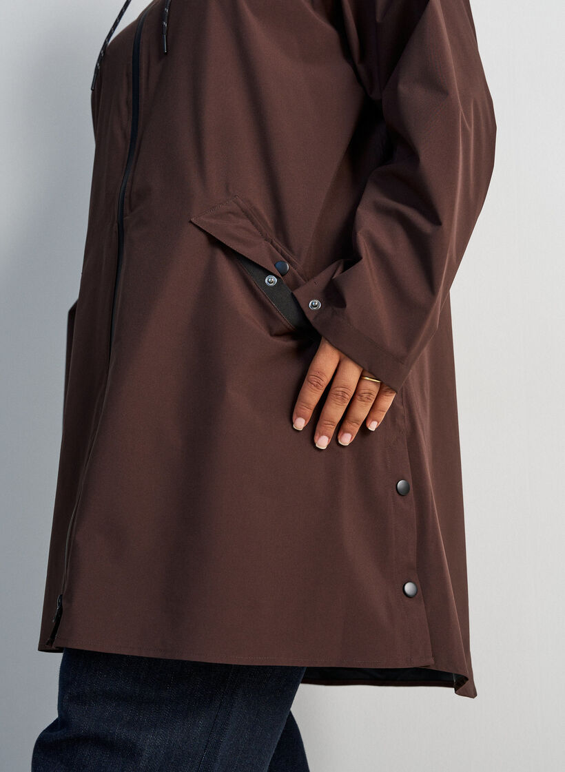 Imperm&eacute;able avec poches et capuche, Marron, Model image number 3