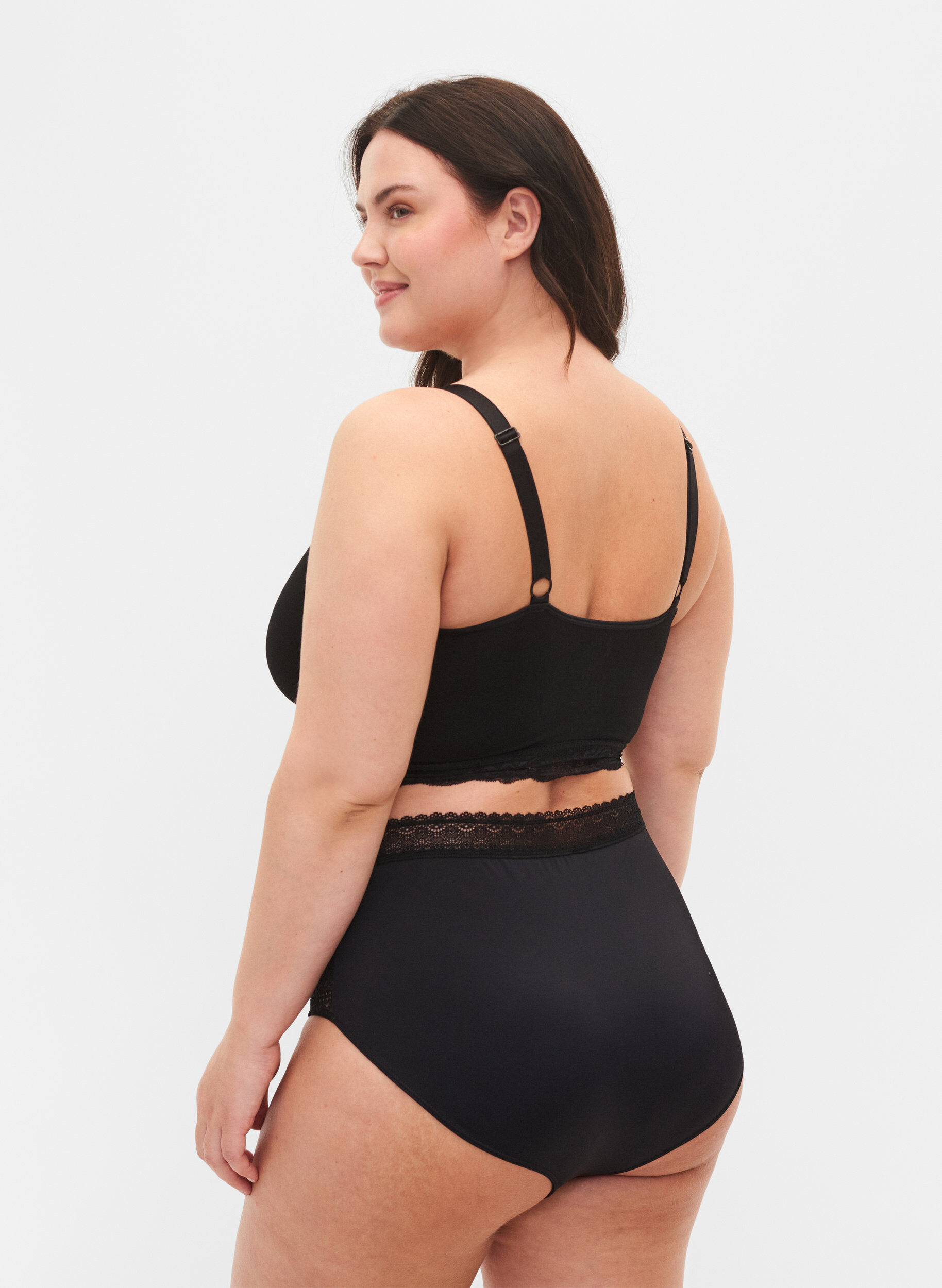 Zizzi H&ouml;schen mit hoher Taille und Spitzendetails, Black, Model image number 1